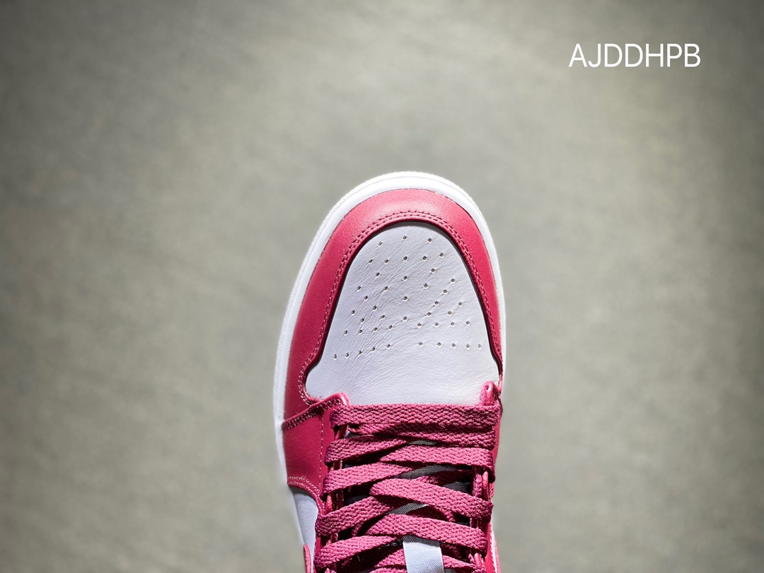 240 Nike AIR JORDAN 1 mid AJ1 乔丹中帮篮球鞋 DQ8426-615