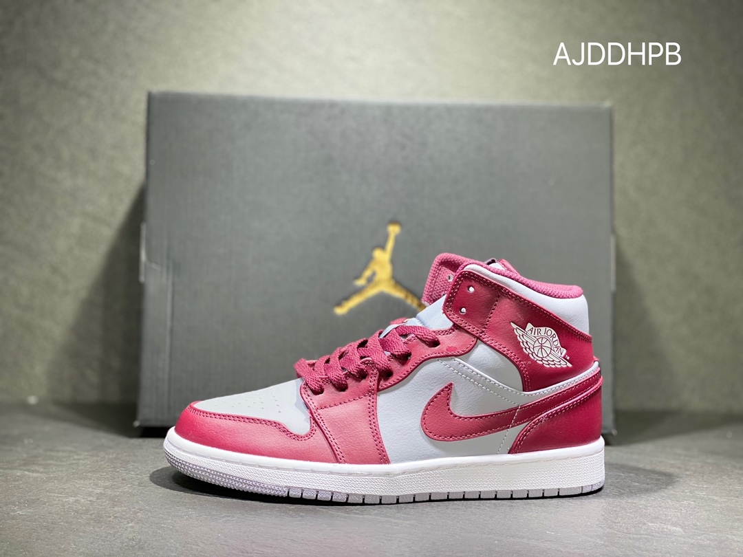 240 Nike AIR JORDAN 1 mid AJ1 乔丹中帮篮球鞋 DQ8426-615