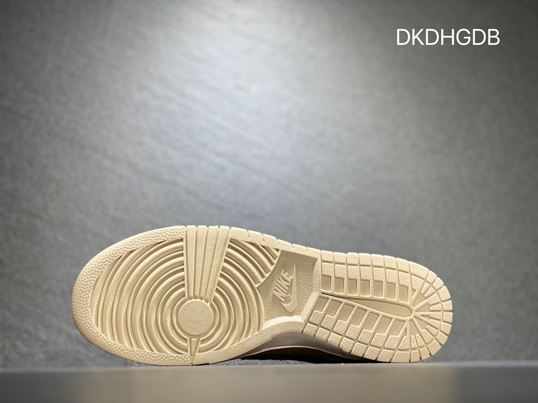 280 Nike SB dunk Low 低帮休闲运动滑板板鞋  DZ4706-200