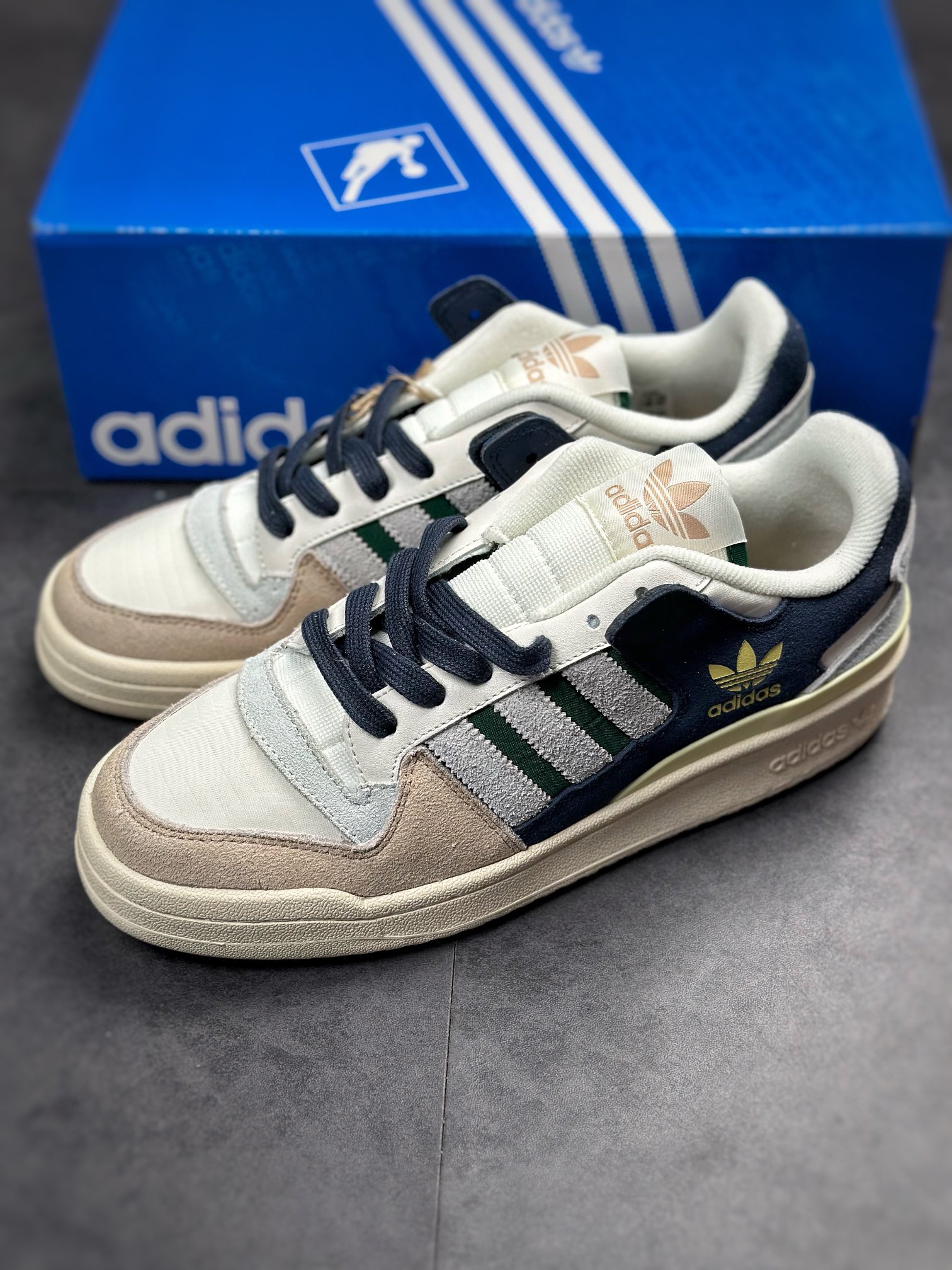 220 海外渠道版 原盒原标 Adidas Forum 84 Low 三叶草低邦  GW4332