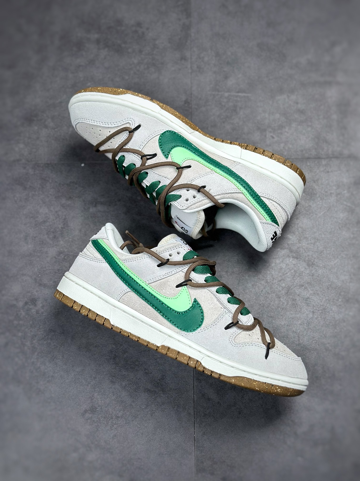 240 NIKE SB Dunk Low SE "85 双钩绑带 DO9457-100