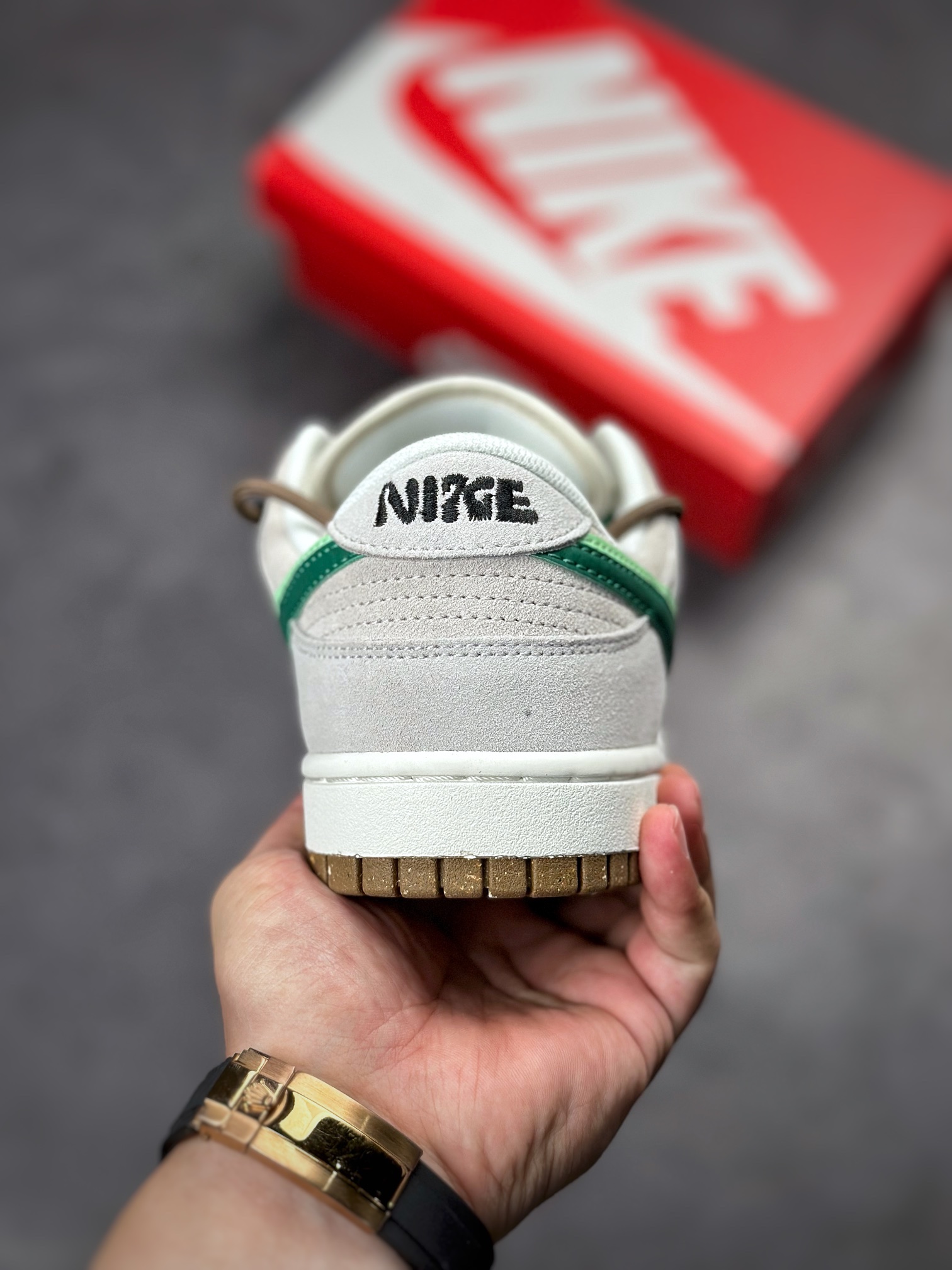 240 NIKE SB Dunk Low SE "85 双钩绑带 DO9457-100