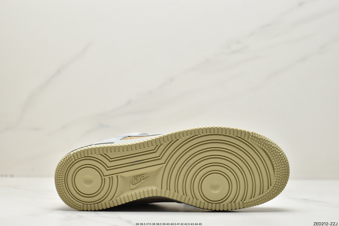 260 Nike Air Force 1'07 Low ”Christmas”空军一号低帮“麂皮棕墨绿3M钩子”CQ5059-101