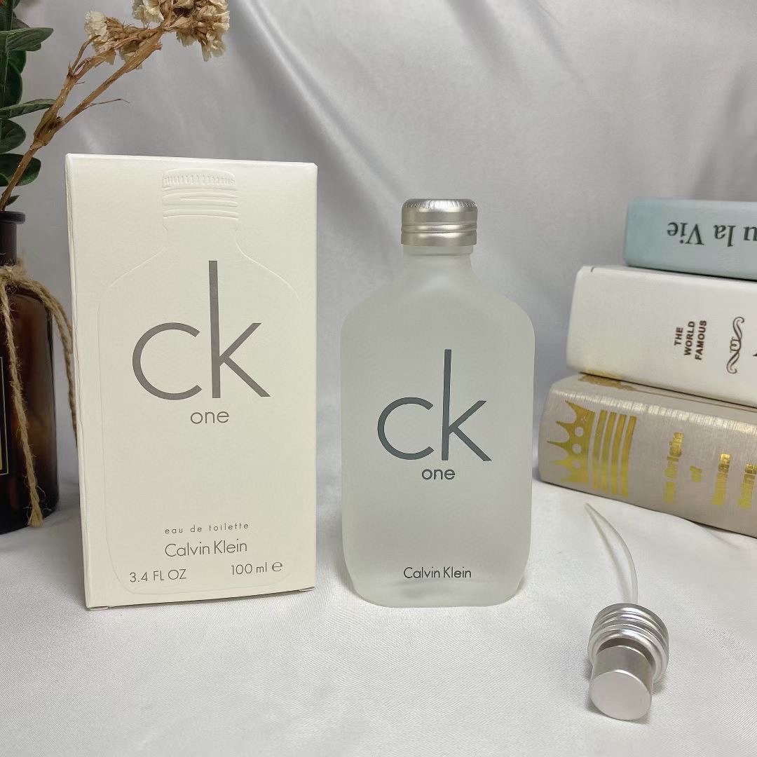 7402 CK blanco unisex 100ml 4406 CK negro unisex 100ml