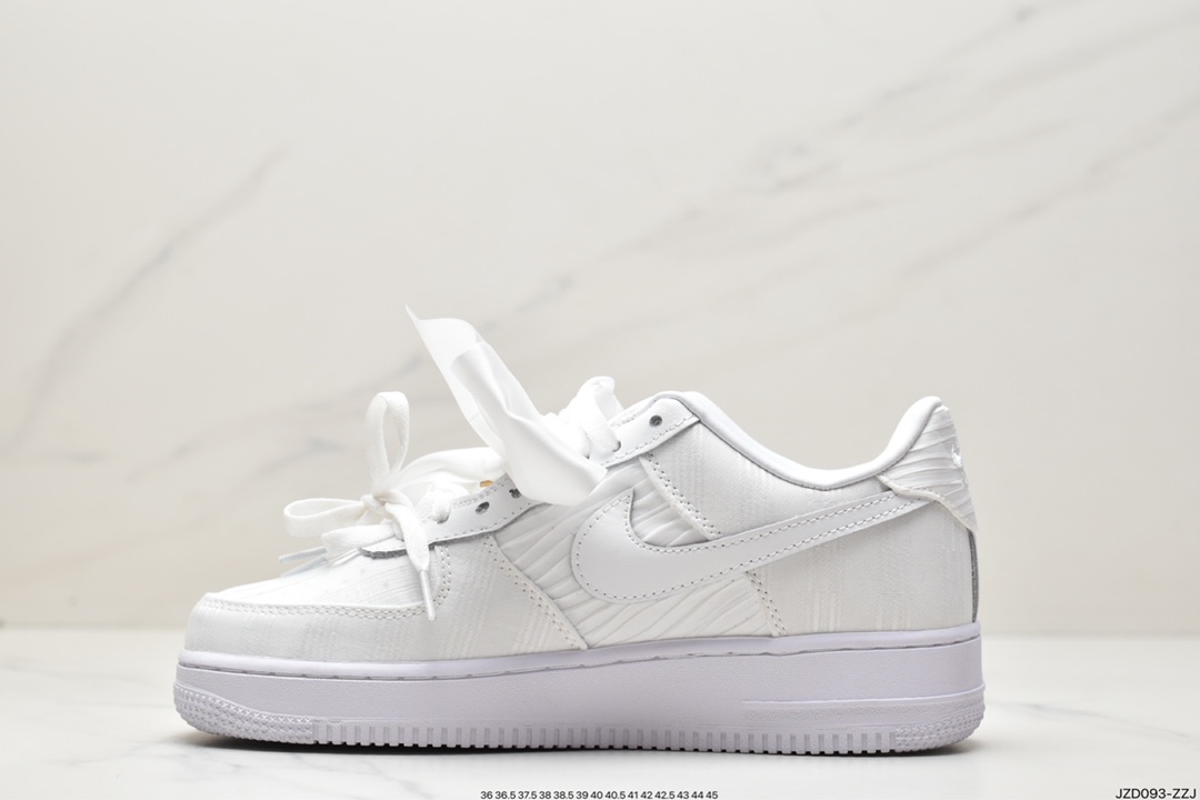 140 耐克Nike Wmns Air Force 1 '07 LX Low”Triple White”空军一号DV4244-111