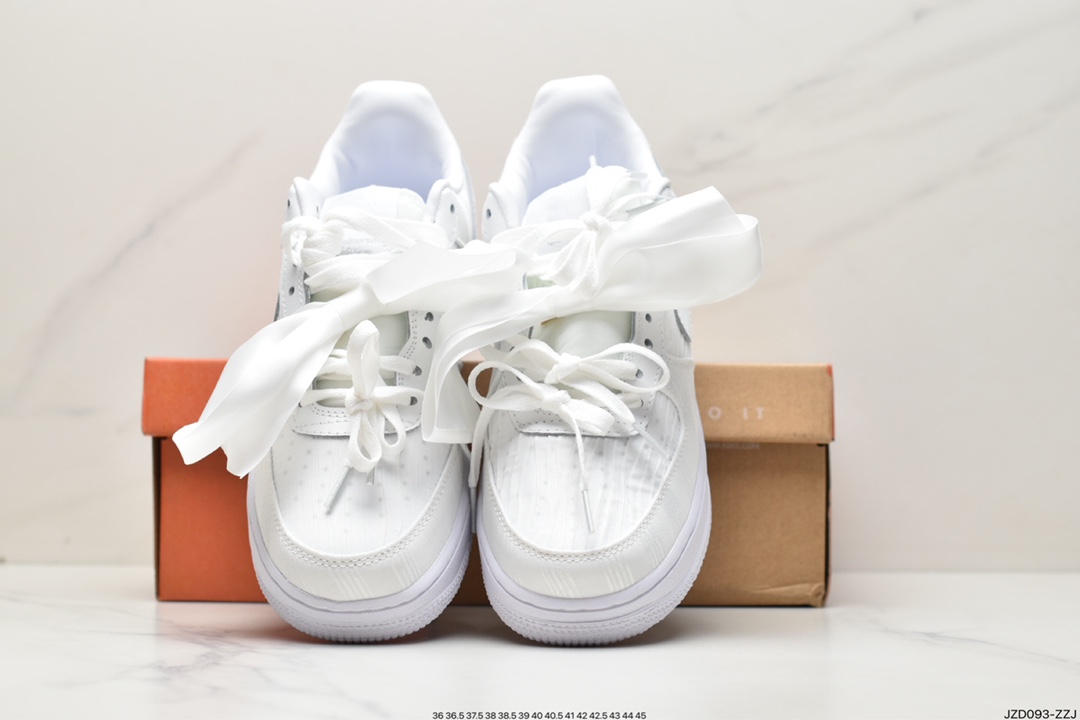 140 耐克Nike Wmns Air Force 1 '07 LX Low”Triple White”空军一号DV4244-111