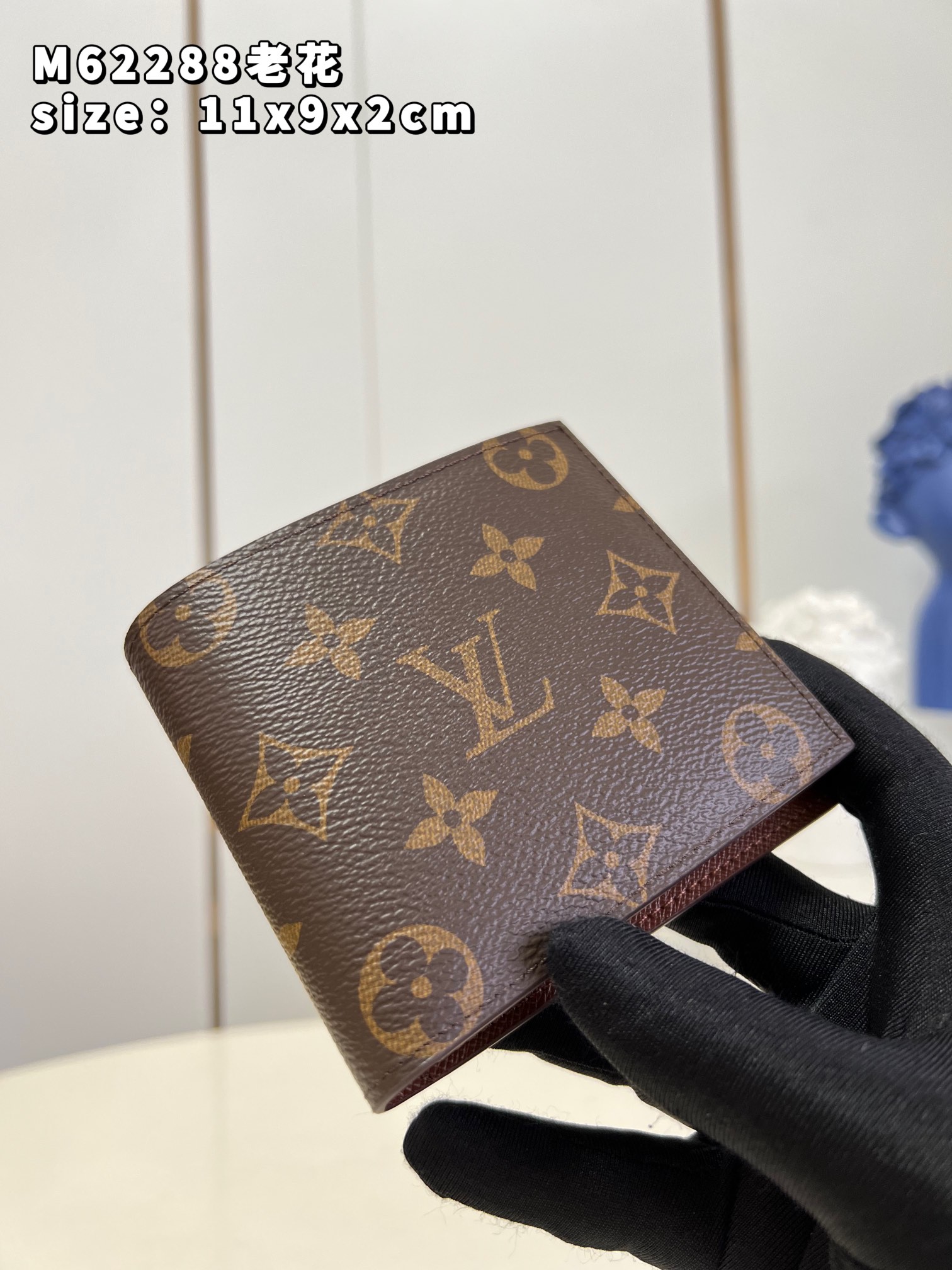 NO:399480,[Exclusive real photo M62288 Presbyterian] This Damier Graphite change, banknote and credit card holder re-used the classic design, modern and practical, and is an ideal choice for urban fashionable men with unique vision. Detailed features 11 x 9 x 2 cm (length x height x width) ns.,LV [original leather],louis vuitton19860909【独家实拍 M62288老花】这款 Damier Graphite 零钱、纸钞与信用卡夹重新运用了经典的设计,现代、实用,是眼光独到的都市时尚男士的理想选择.详细特征11 x 9 x 2 厘米　(长度 x 高 x 宽)　ns.,LV【原厂皮】,louis vuitton,Bag