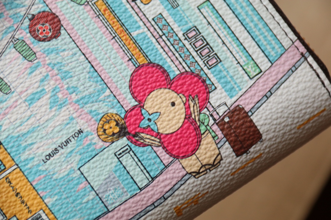 Louis Vuitton Vivienne Holidays 2022 系列推出限定款 Zippy 钱包 彰显路易威登的旅行传承