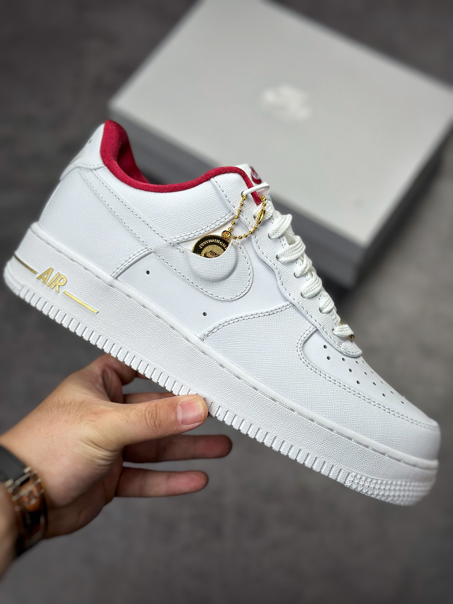 Nike Air Force 1 Low 07 White Wine Red Gold Coin DV7584-100-Top High Quatity Cheap Sneakers Fashion Clothing Clothes Bags handbags Shoes of all Brand wholesale With The best Quality And Beautiful Price from China Factory Chinese suppliers wholesaler seller Nike Air Force 1 Low 07 White Wine Red Gold Coin DV7584-100