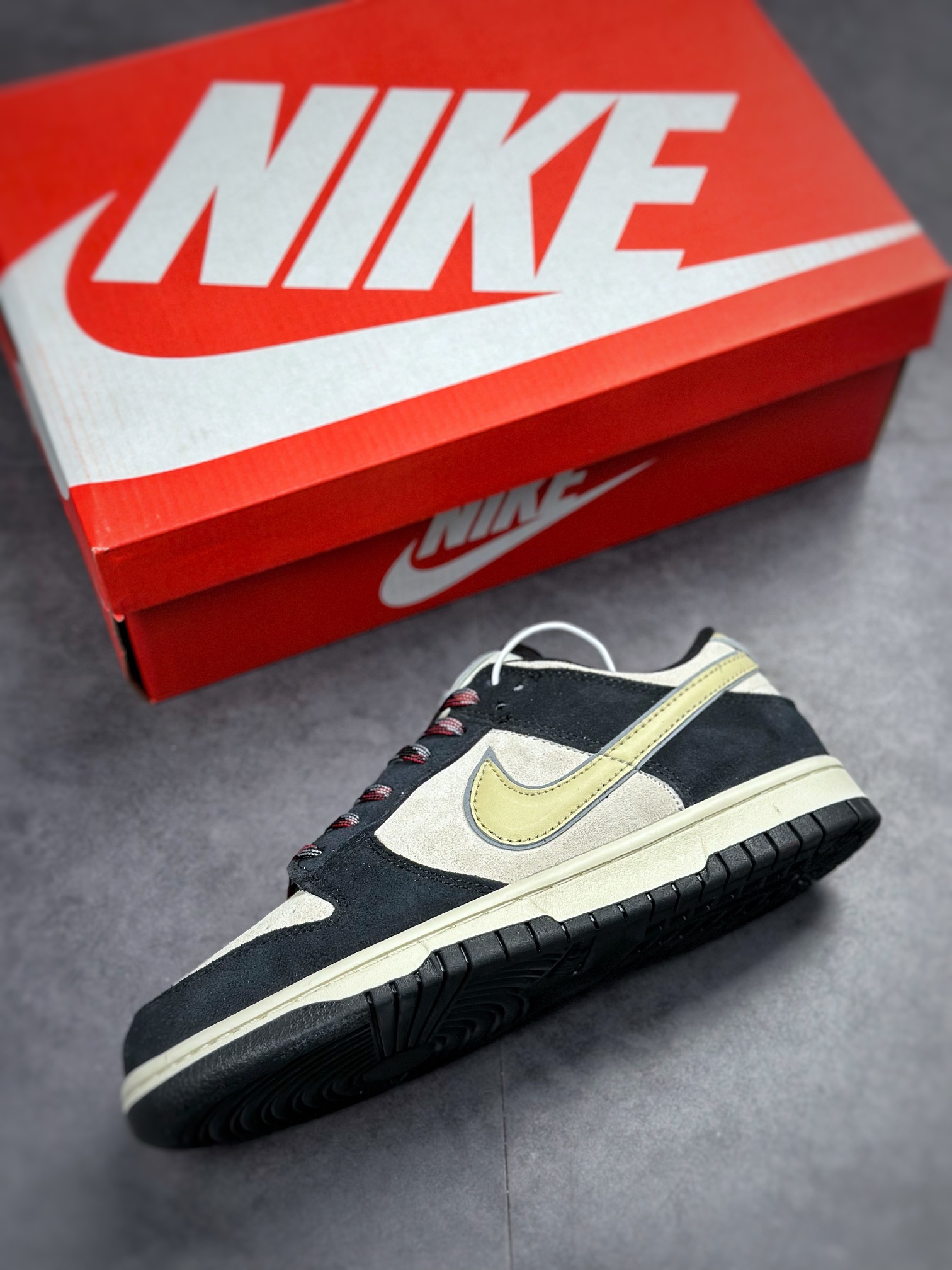 Nike SB Dunk Low suede gray black cost-effective ceiling DV3054-001