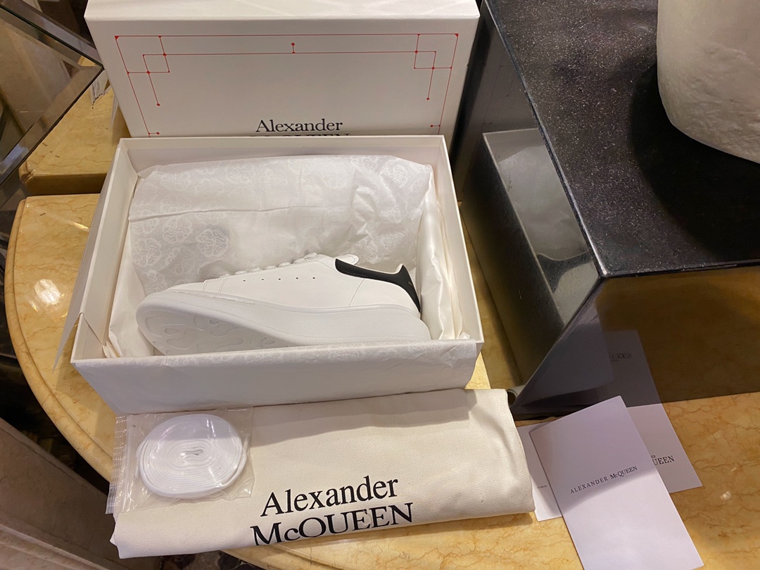Alexander McQueen Skateboard Shoes Best knockoff
 Black White