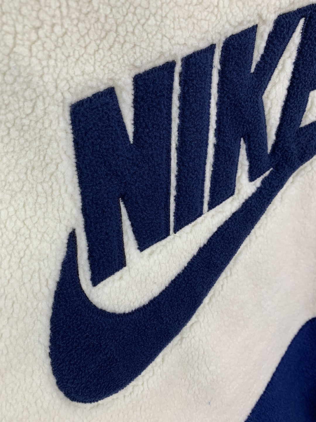 耐克 nike运动休闲加厚保暖情侣羊羔绒棉服