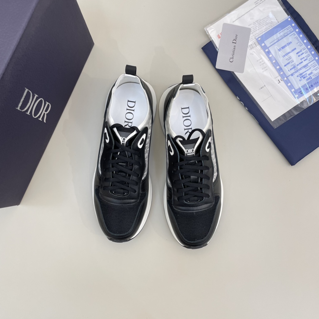 Precio de venta: P180 Marca comercial: Dio* Zapatillas deportivas de caña baja Talla: 38-44(se puede