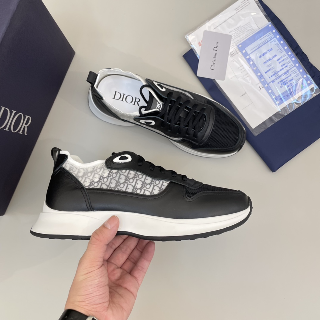 Precio de venta: P180 Marca comercial: Dio* Zapatillas deportivas de caña baja Talla: 38-44(se puede