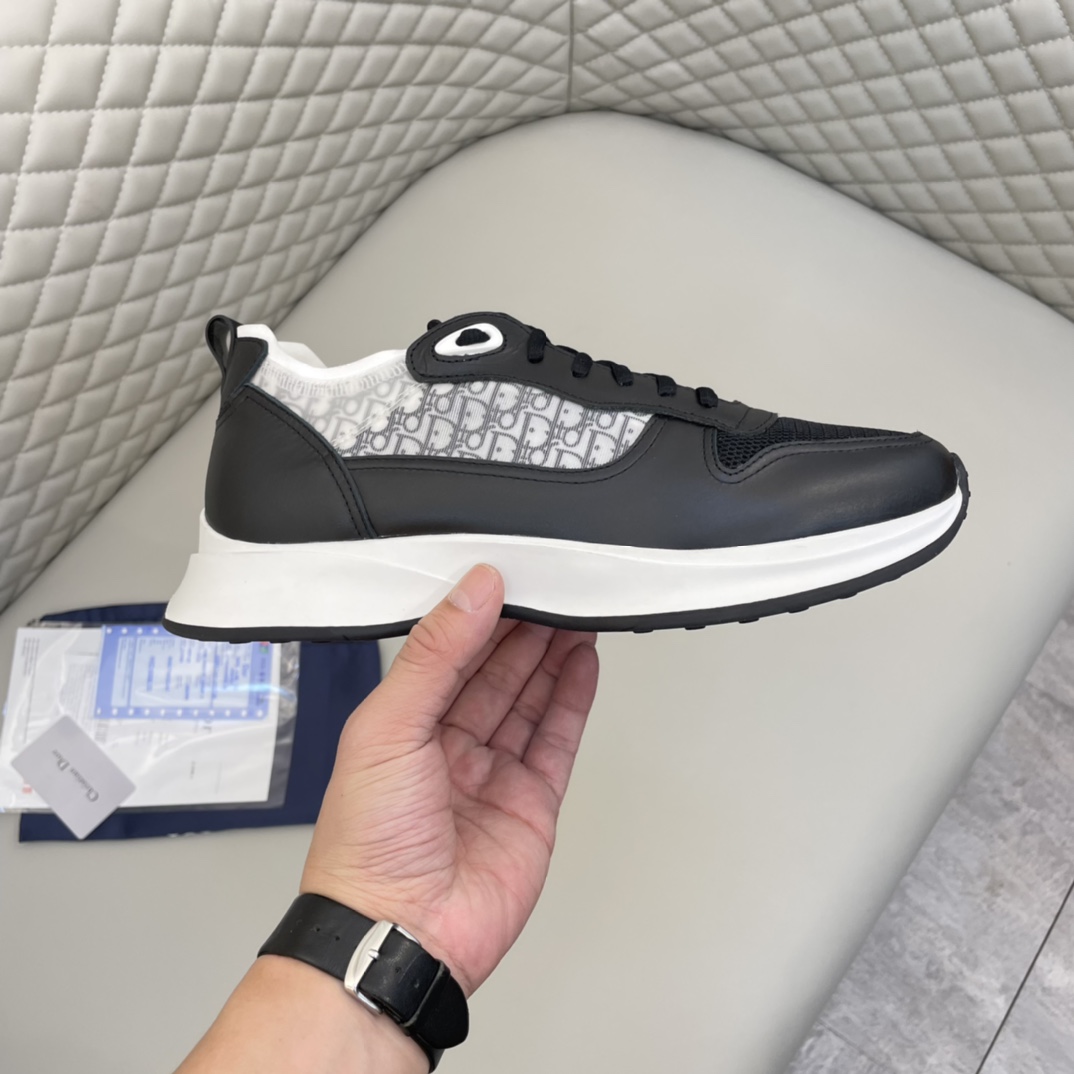 Precio de venta: P180 Marca comercial: Dio* Zapatillas deportivas de caña baja Talla: 38-44(se puede