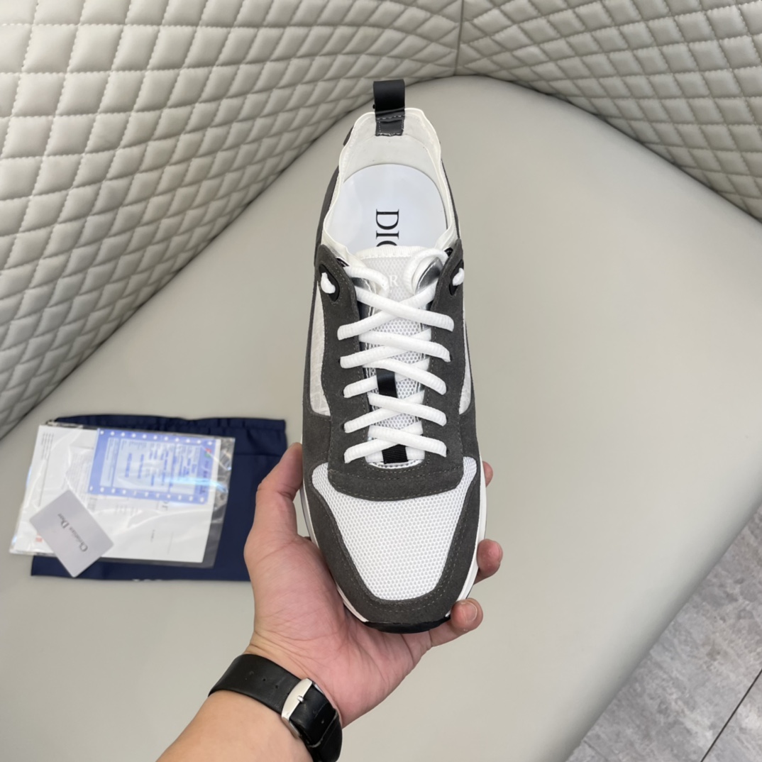 Precio de venta: P180 Marca: Dio* "Dio*" lowtop trainers Talla: 38-44 (se puede personalizar 45) Mat