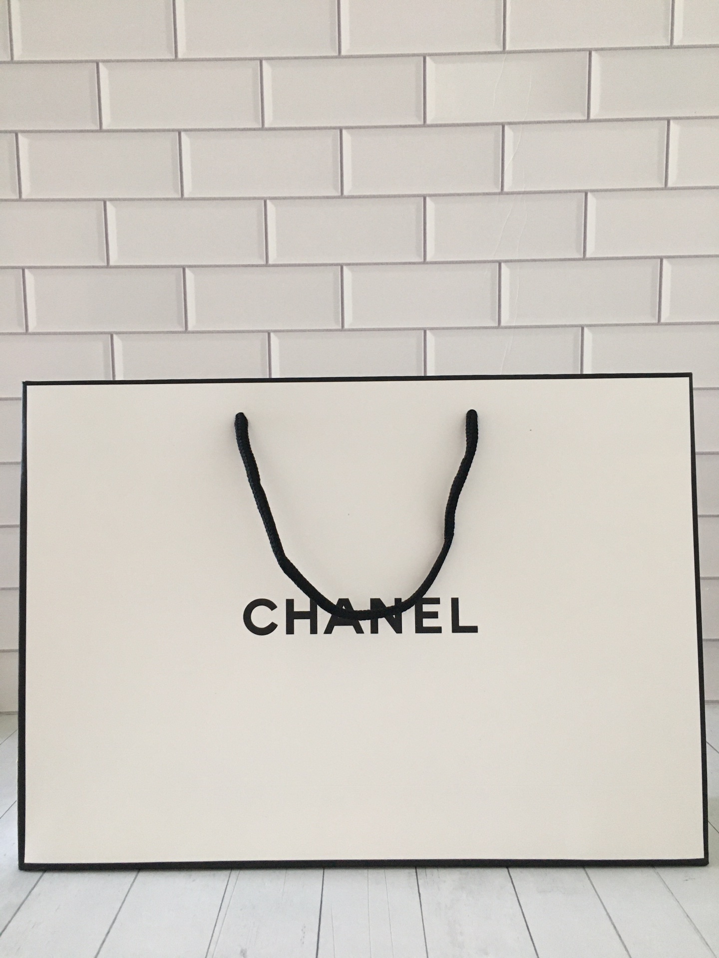 Chanel Camellia 5-Piece Skincare Set - Hydrate, Brighten, and Rejuvenate Your Skin 6 i1669095135 1074 7