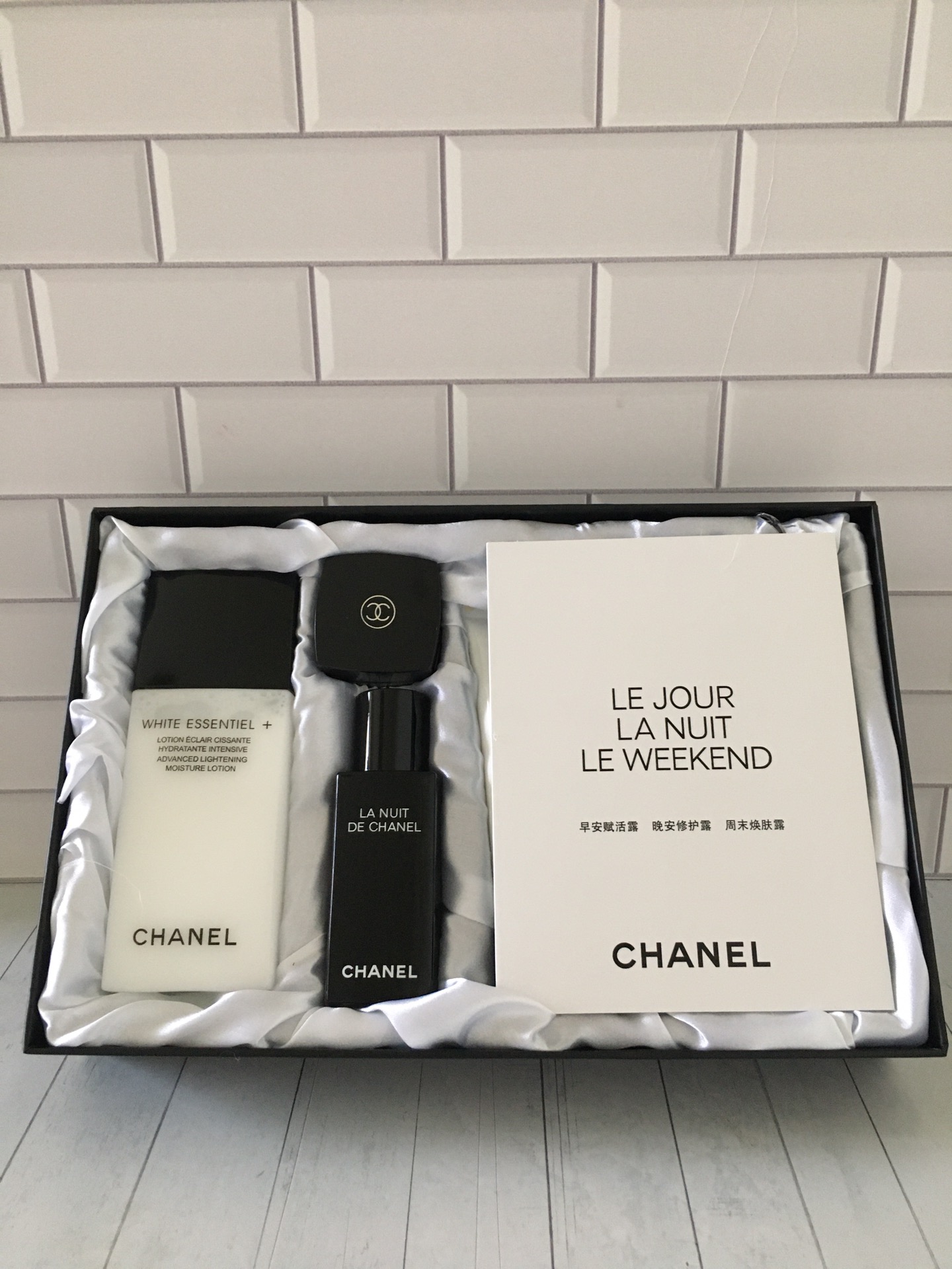 Chanel Camellia 5-Piece Skincare Set - Hydrate, Brighten, and Rejuvenate Your Skin 2 i1669095135 374 1