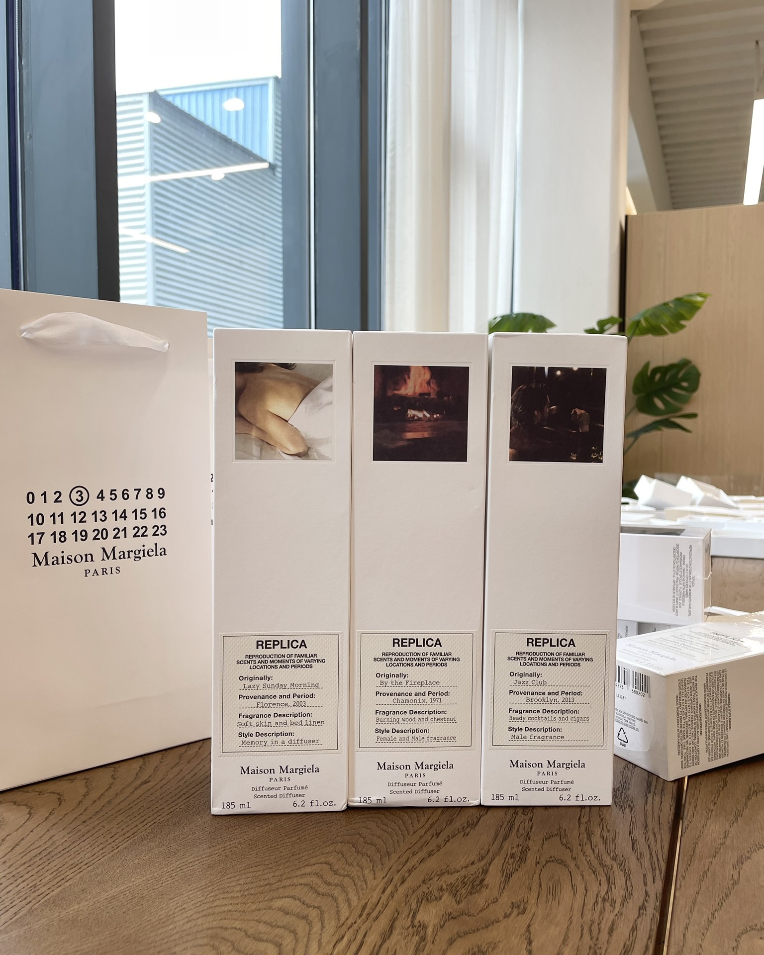 NO:939216,Full set of packaging ~ perfect presentation, it’s ok to give as a gift and keep for your own use. It’s ready for Christmas!  Arrange now~, Car Fragrance, Home Fragrance, Candles, Trendy Department Store19860909全套包装~完美品相呈现 送人自留都ok 圣诞节准备到了！赶紧安排~,车载香薰.居家香氛.蜡烛潮品百货,accessory
