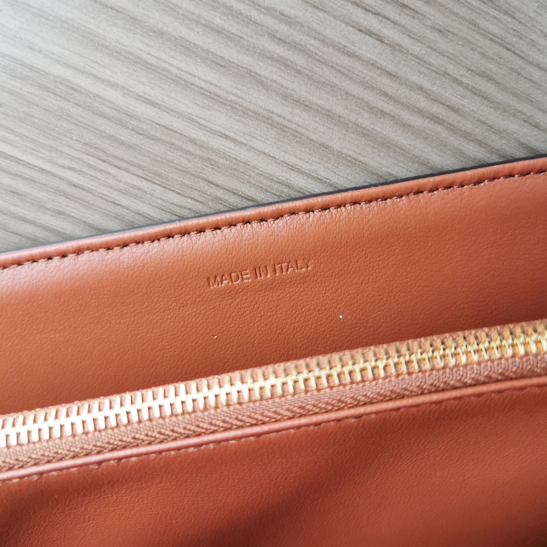 CELIN TRAPEZE TRIOMPHE 手袋包 8