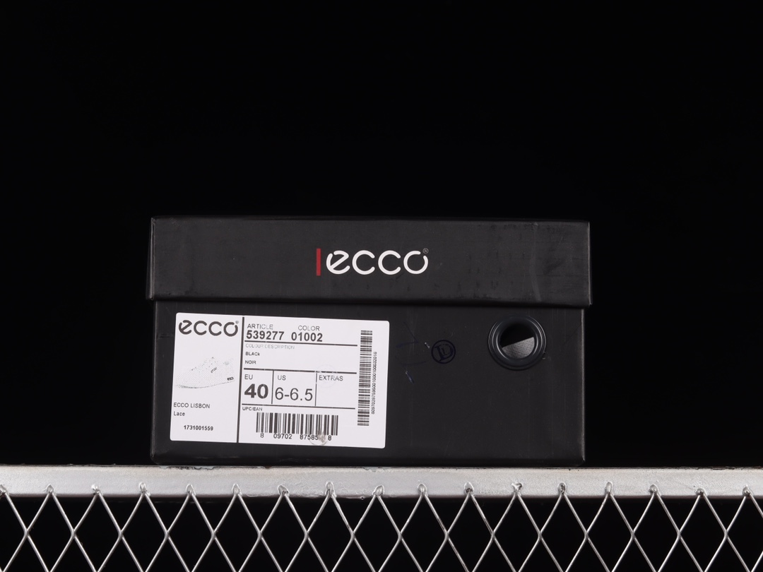 💰340纯原
Ecco 爱步 2022秋冬 柔酷系列新款男士休闲百搭小板鞋 53927701002
#鞋面采用超软头层牛皮+防滑耐磨橡胶大底 版型简约大气 松紧鞋带设计便捷自由调节松紧方便穿脱 真皮鞋垫 单层内里透气干爽舒适不闷脚+高工艺空胶技术 顶级手工
尺码:38 39 40 41 42 43 44 皮鞋码 T.E5