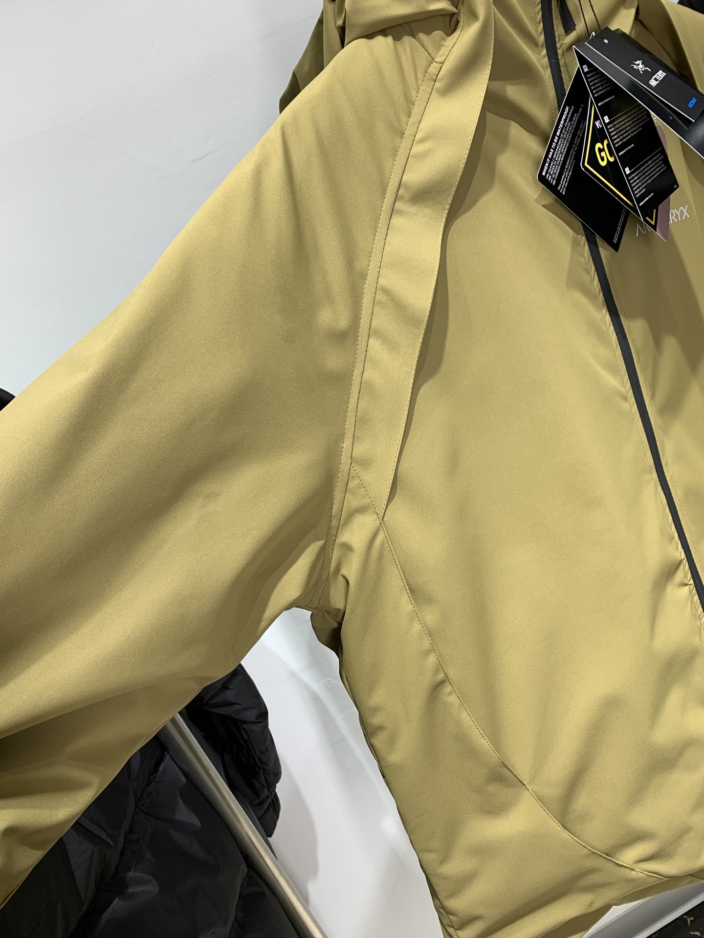 230 ARC'TERYX/始祖鸟 爆火户外品牌 附带潮流属性