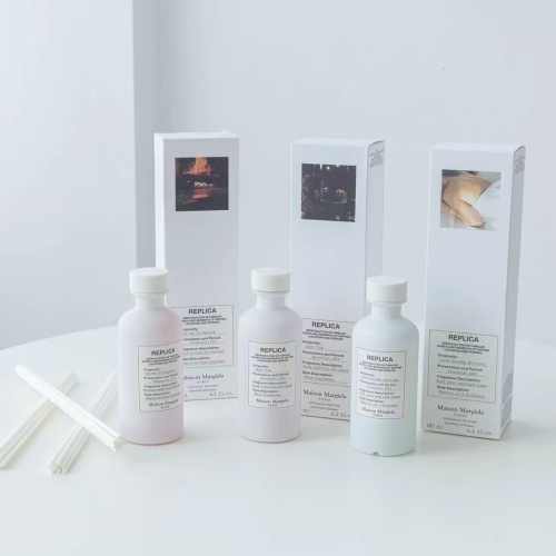 Maison Margiela REPLICA Reed Diffuser Set (Jazz Club, By the Fireplace, Lazy Sunday) 1 Maison Margiela REPLICA Reed Diffuser Set (Jazz Club, By the Fireplace, Lazy Sunday)