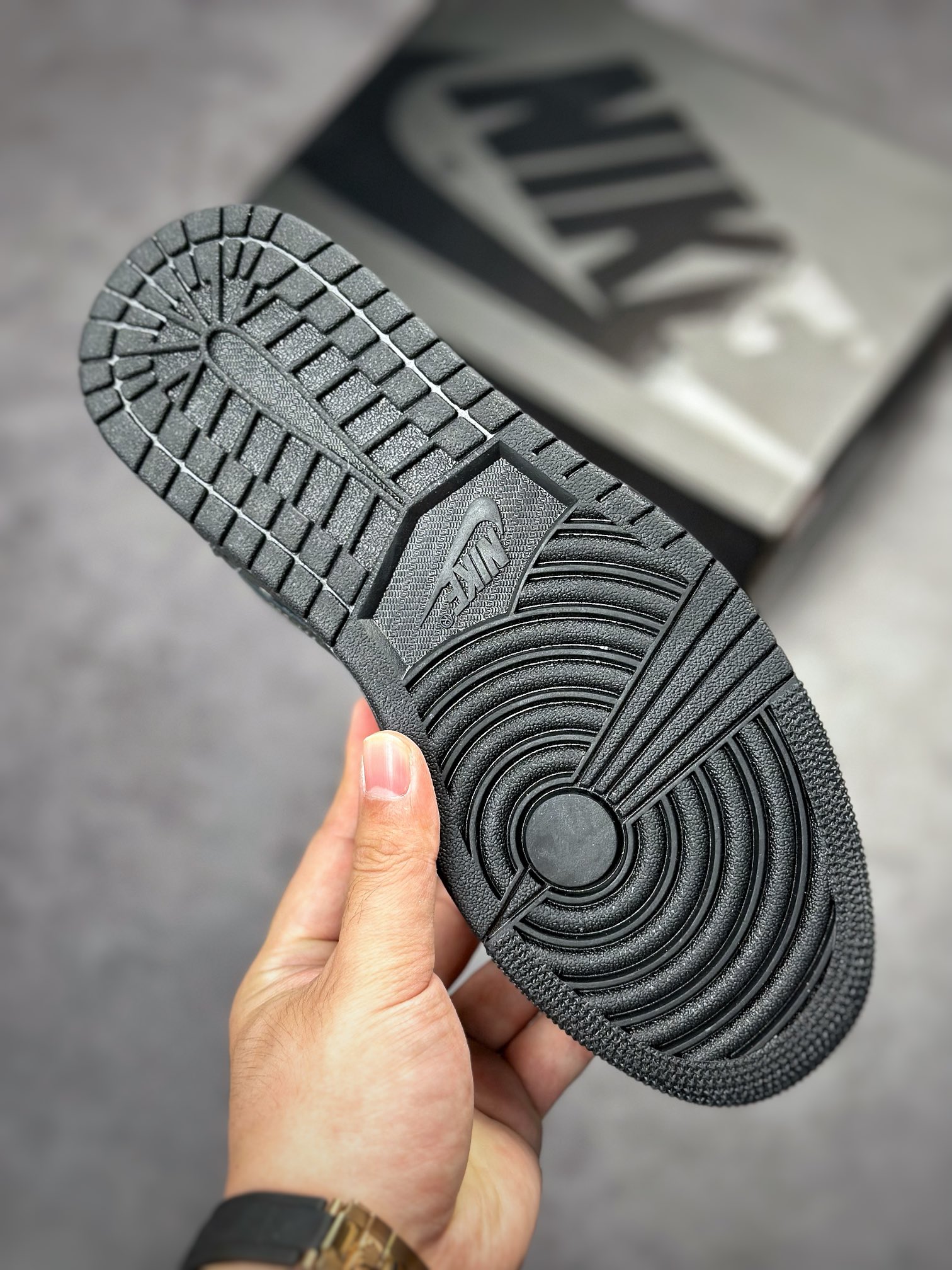 Fragment x TS x Air Jordan 1 Low Tripartite Joint Barb Low Help DM7866-001-Top High Quatity Cheap Sneakers Fashion Clothing Clothes Bags handbags Shoes of all Brand wholesale With The best Quality And Beautiful Price from China Factory Chinese suppliers wholesaler seller Fragment x TS x Air Jordan 1 Low Tripartite Joint Barb Low Help DM7866-001