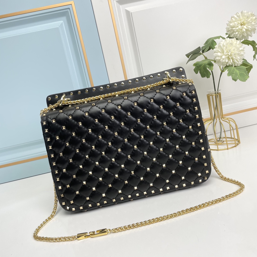 升级版 大号［羊皮］Valentino GARAVANI ROCKSTUD SPIKE  包袋采用柔软🇦
