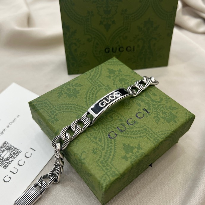 NO:104307,Gucci Gucci 925 Sterling Silver New Engraved Chain Black Enamel Bracelet Size 17cm 18cm 19cm 20cm 21cm 22cm, Gucci Bracelet, gucci, gucci, bracelet, pure silver19860909Gucci古驰925纯银新款刻纹链黑色珐琅手链 尺寸17cm 18cm 19cm 20cm 21cm 22cm,古驰手链,gucci,gucci,bracelet,pure silver,Jewelry