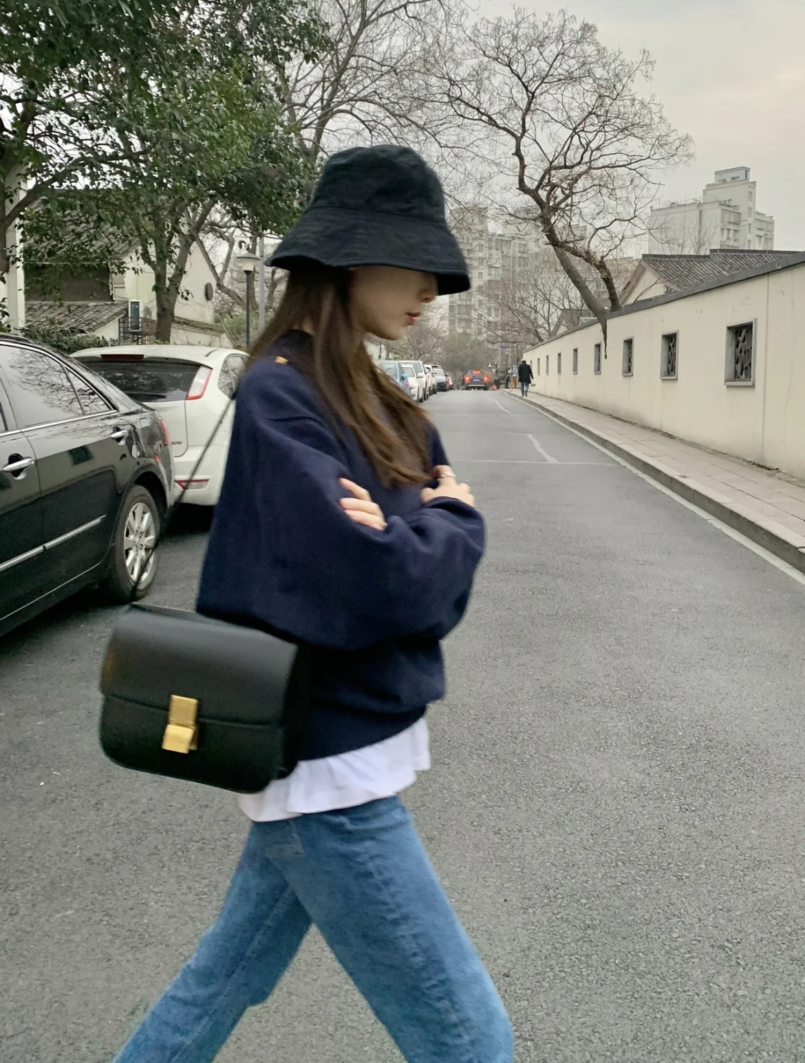 Celine Product _dgIqfD7-bS8_-lEBP57pwA7gA6OLDiCQbiDPuAw
