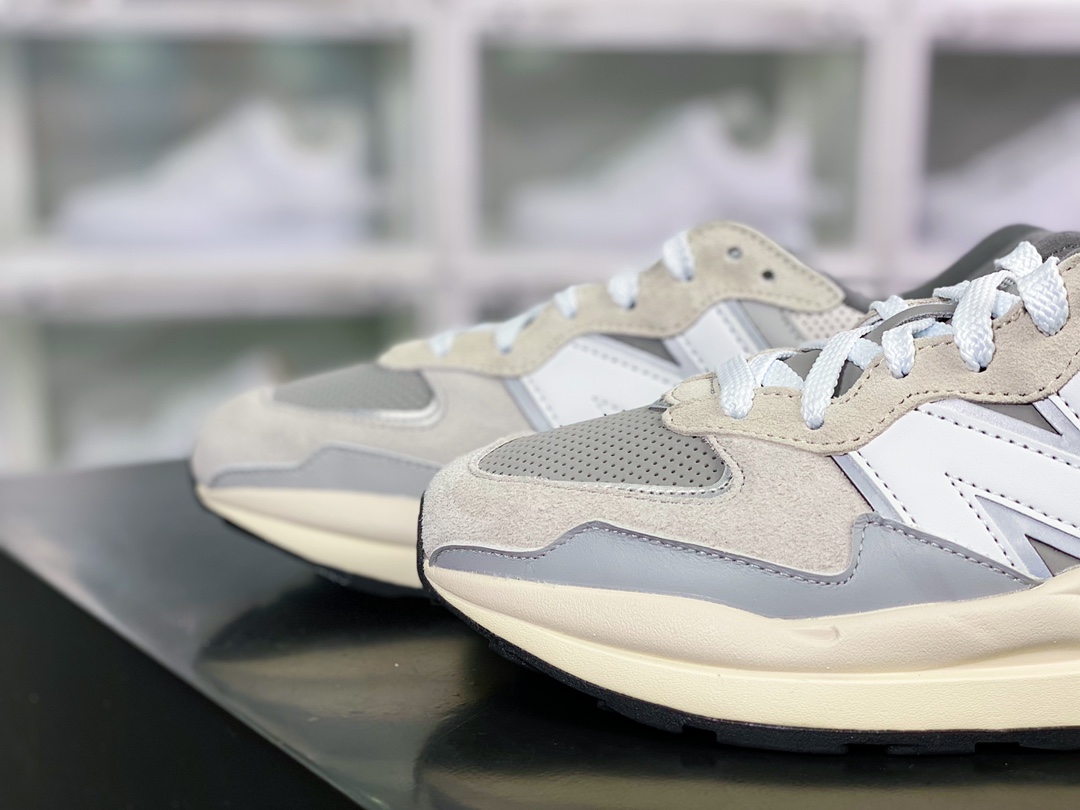 NB M5740 series retro daddy style casual sports jogging shoes ”Color Matching Yuanzu Gray Soot” M5740PSG