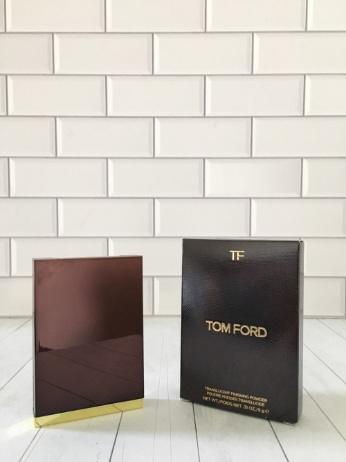 Tom Ford Translucent Finishing Powder, Lightweight Setting Powder, 0.31 oz 1 Tom Ford Translucent Finishing Powder, Lightweight Setting Powder, 0.31 oz