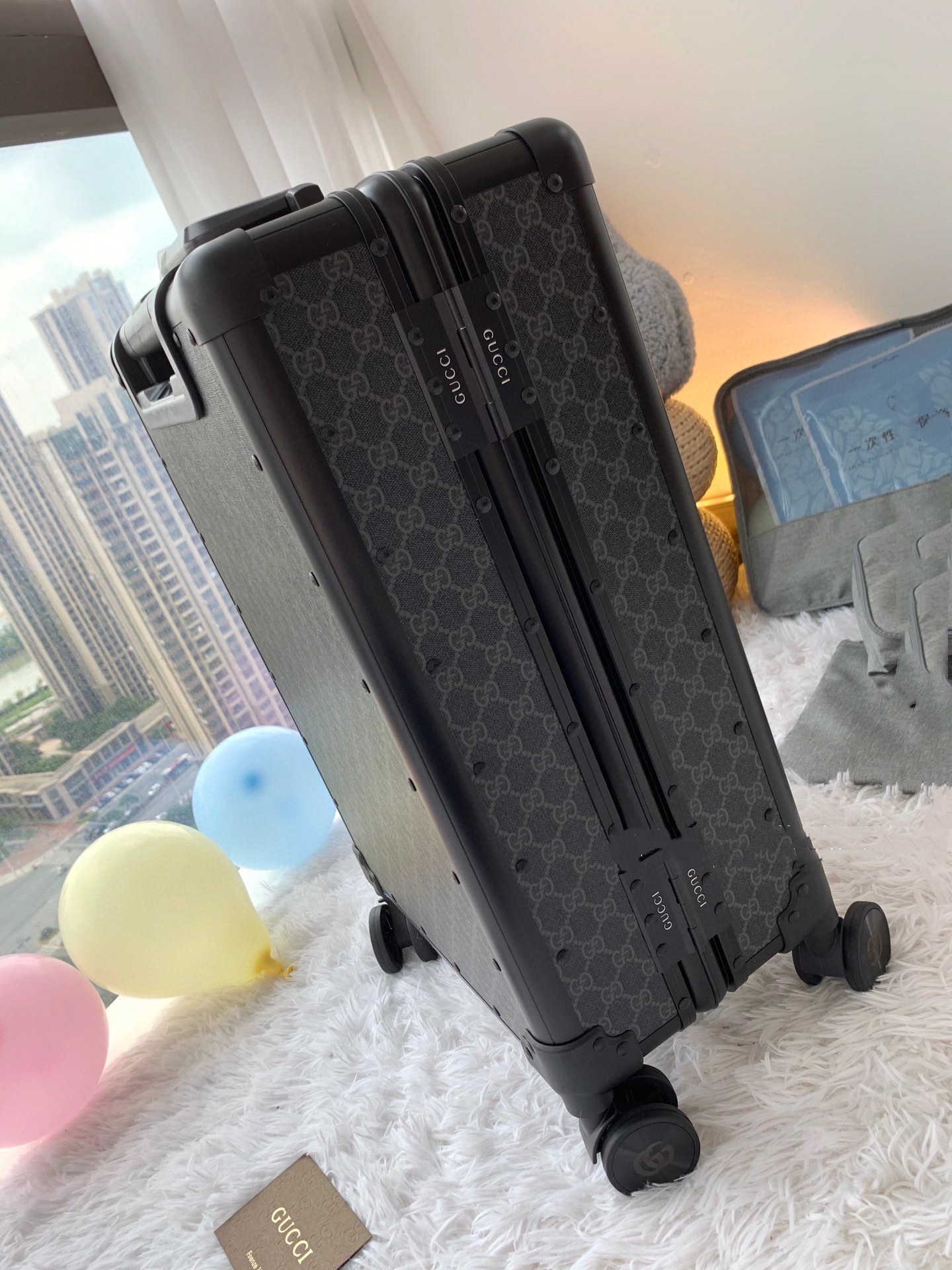 Gucc.i Gou Qi Suitcases: New Collection with Unique Style and Strength - 图片 3