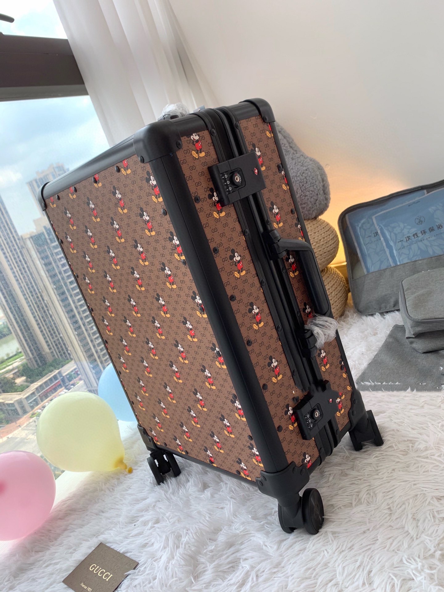 Gucc.i Gou Qi Suitcases: New Collection with Unique Style and Aluminum Frame - 图片 2