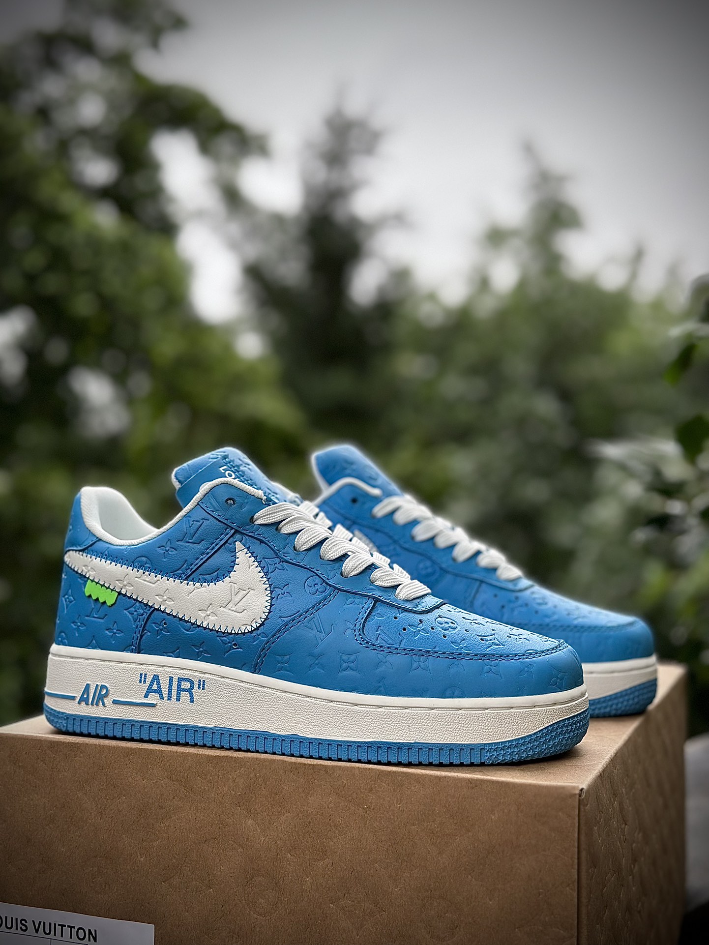 联名款福利特价大码供应LouisVuittonxNikeAirForce1Low低帮系带板鞋白红蓝LV联