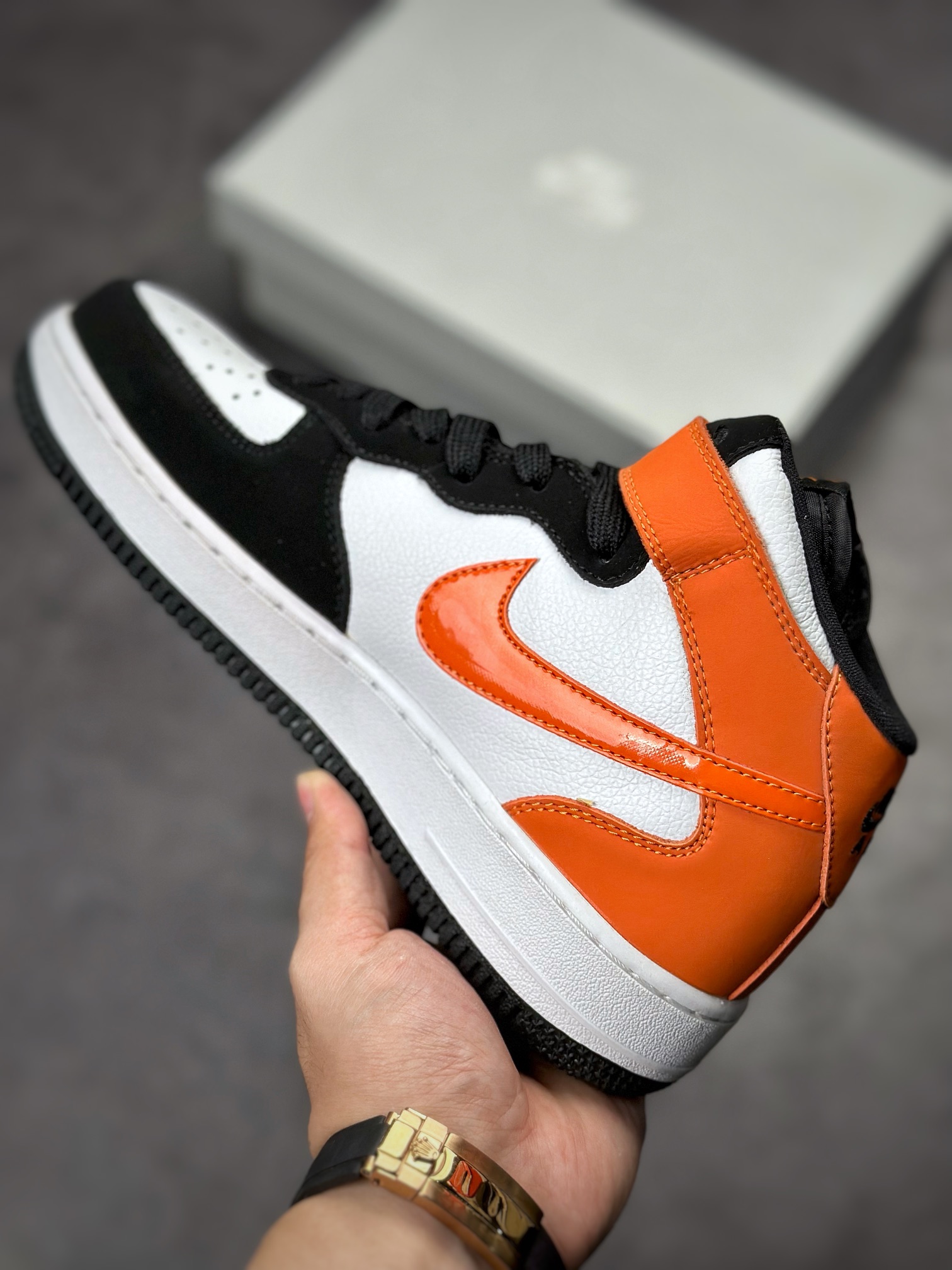 Nike Air Force 1 Mid black orange mid-top UT1192-006