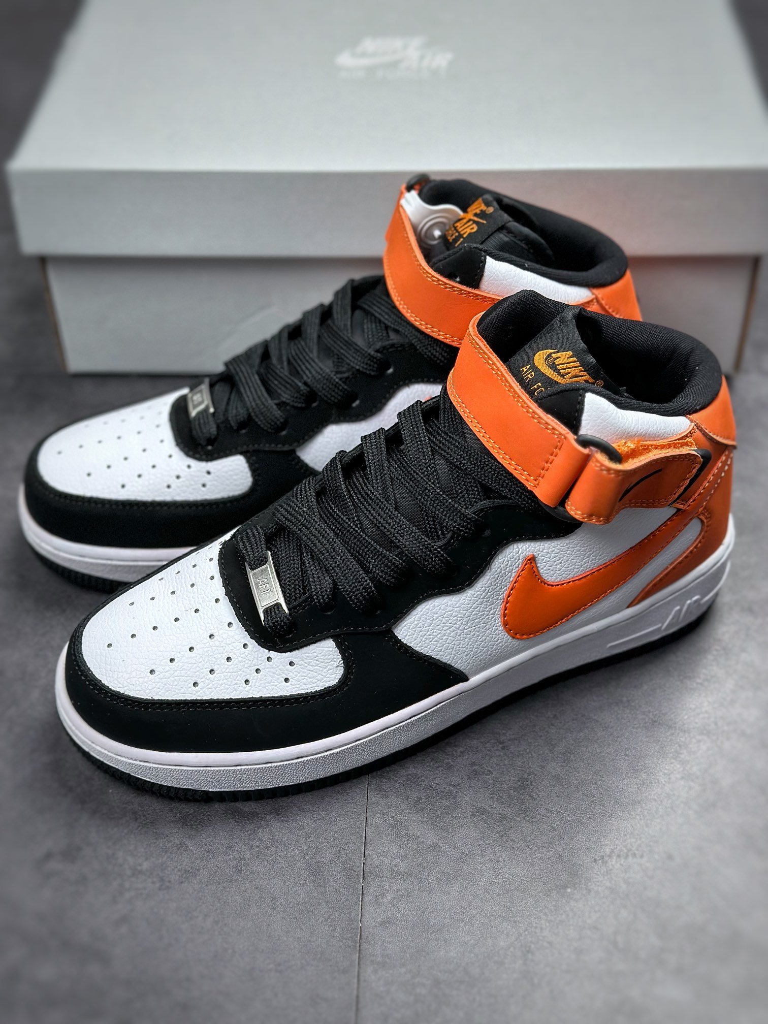 Nike Air Force 1 Mid black orange mid-top UT1192-006