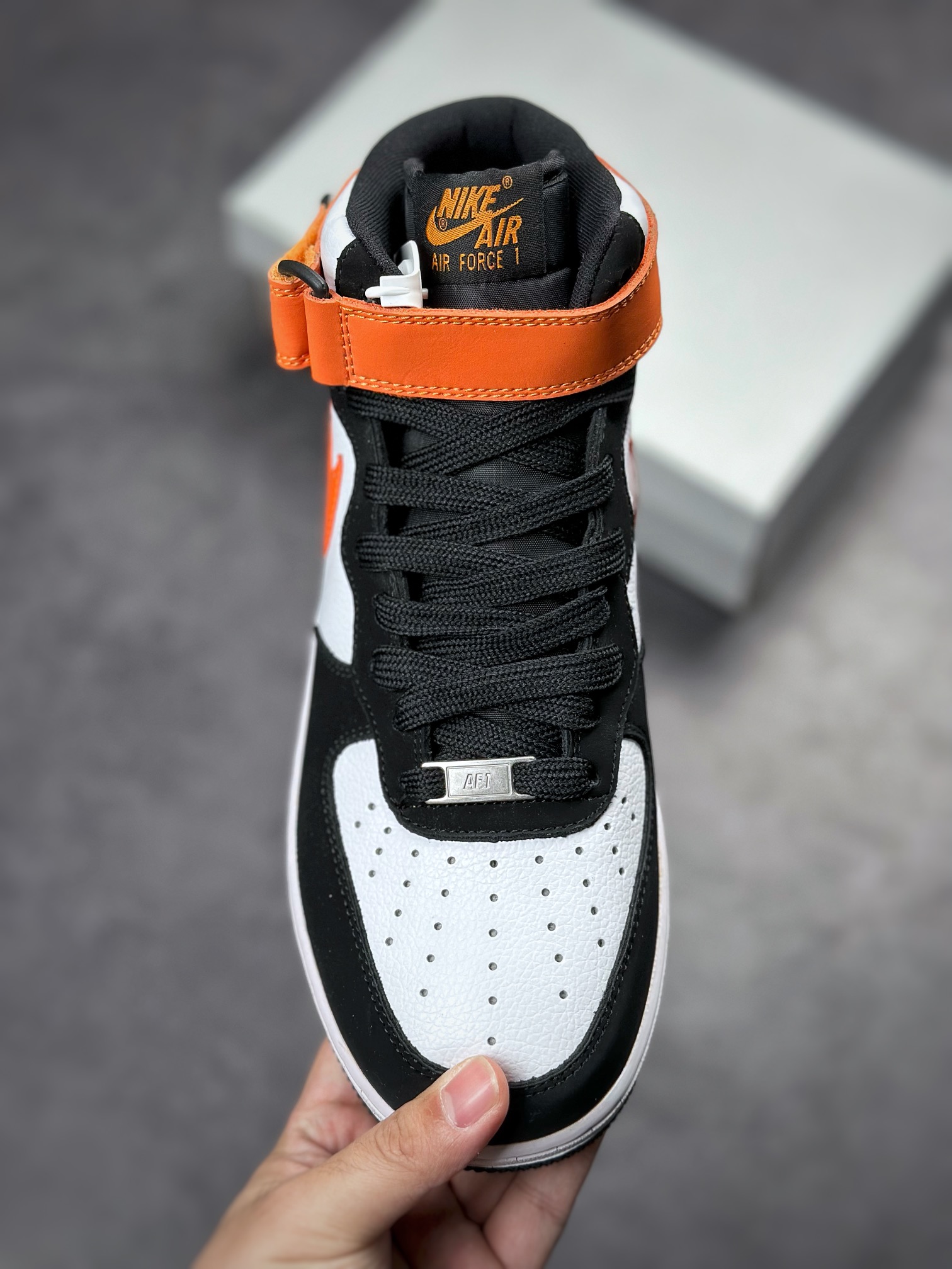 Nike Air Force 1 Mid black orange mid-top UT1192-006