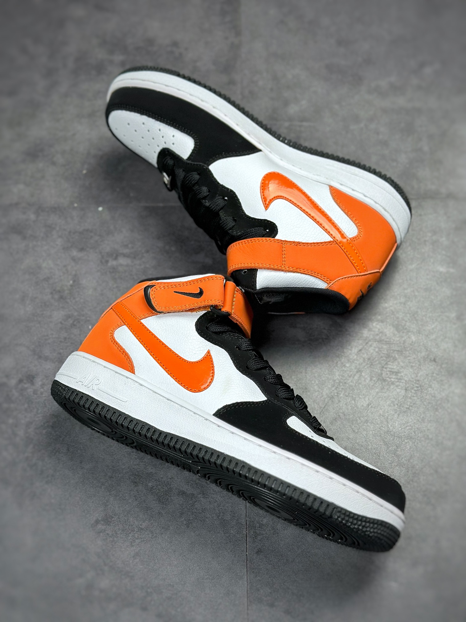 Nike Air Force 1 Mid black orange mid-top UT1192-006