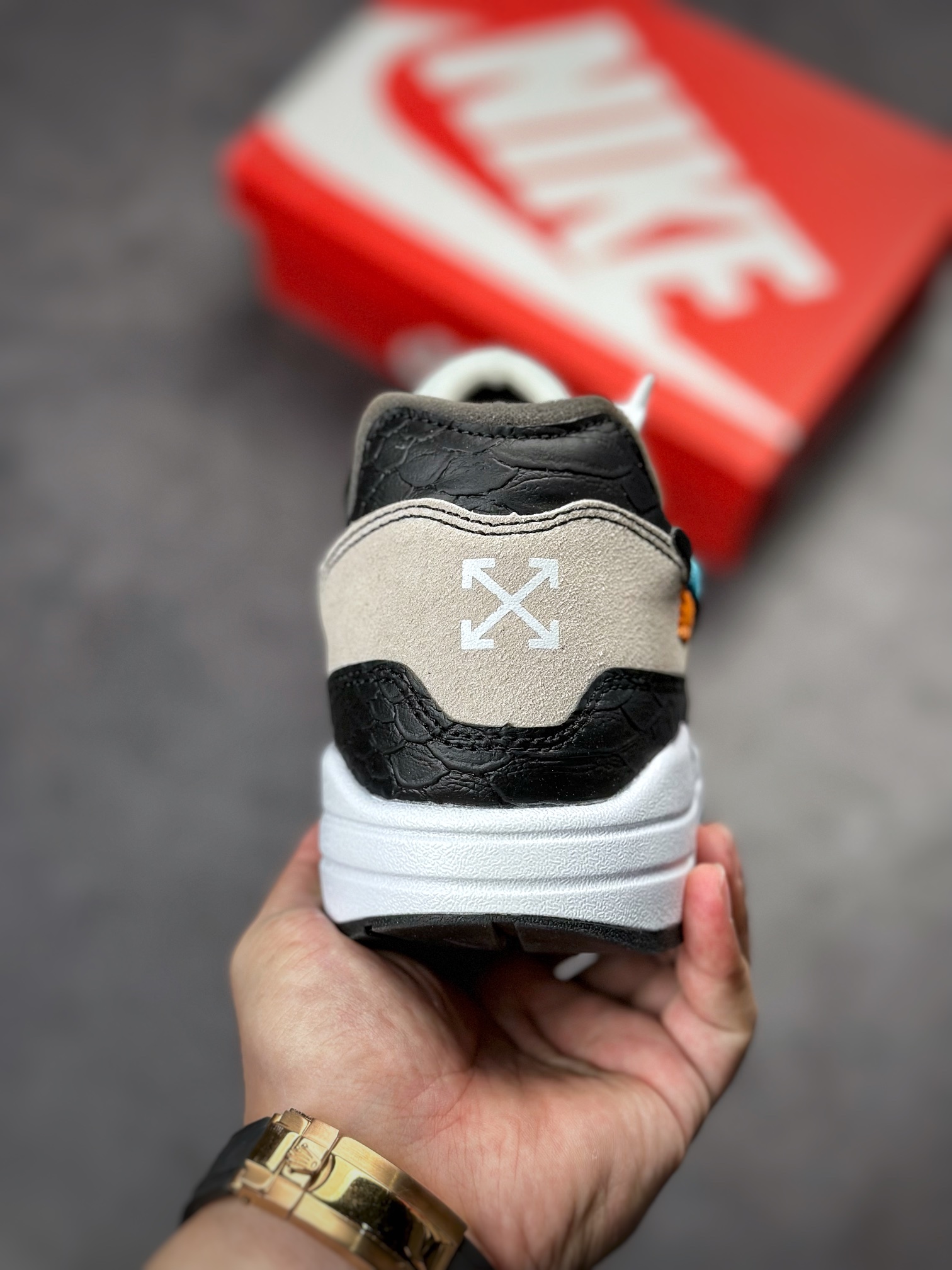 Nike Air Max 1 2022 engraved Off-White joint retro casual running shoes AA7293-002