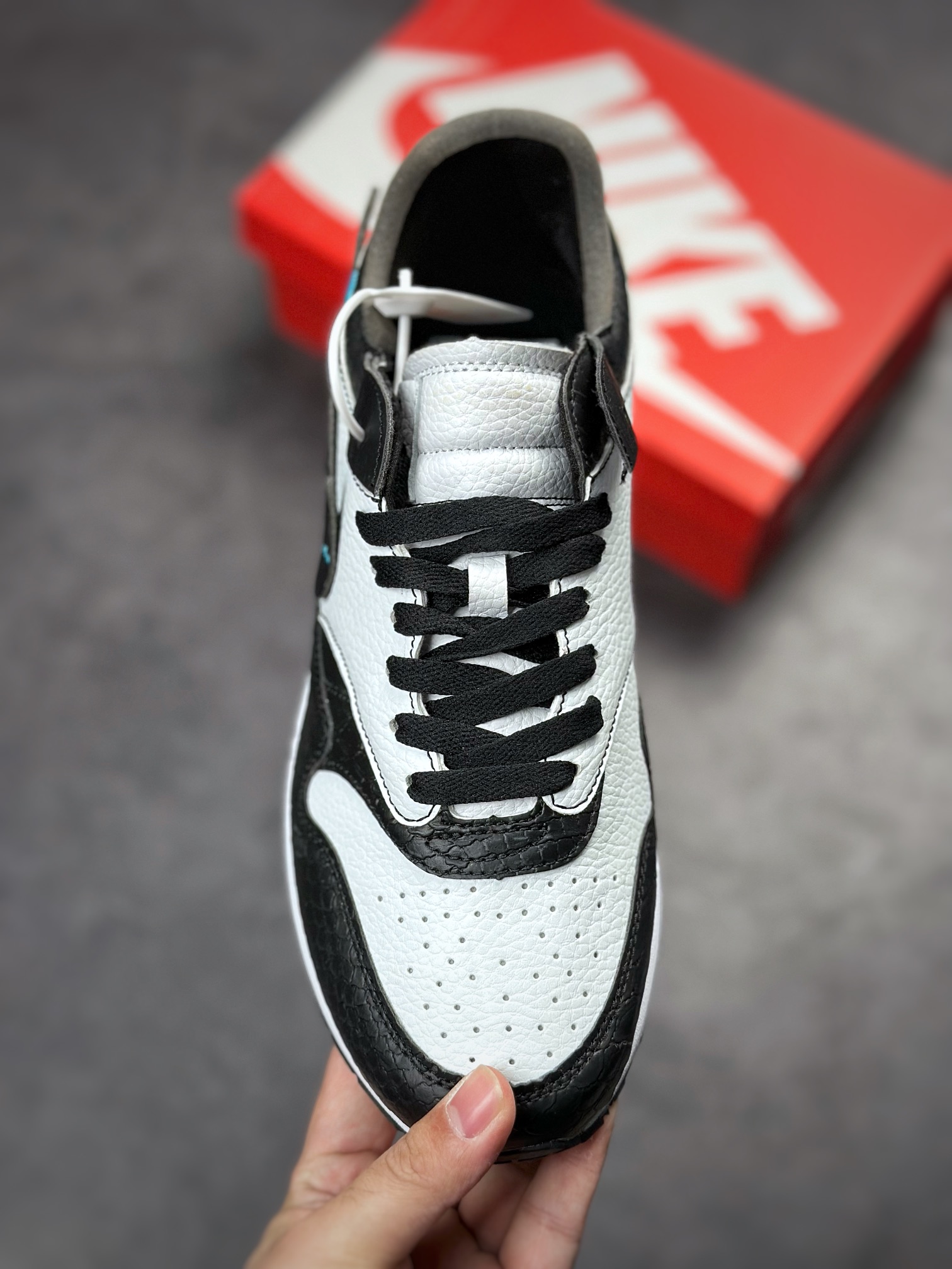 Nike Air Max 1 2022 engraved Off-White joint retro casual running shoes AA7293-002