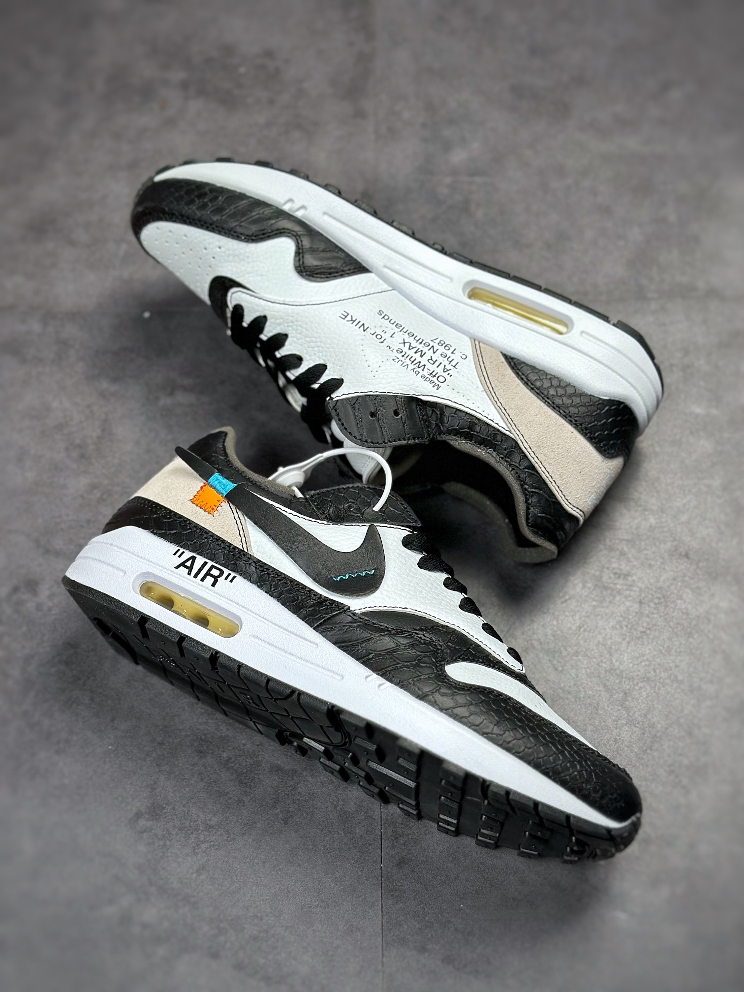 Nike Air Max 1 2022 engraved Off-White joint retro casual running shoes AA7293-002