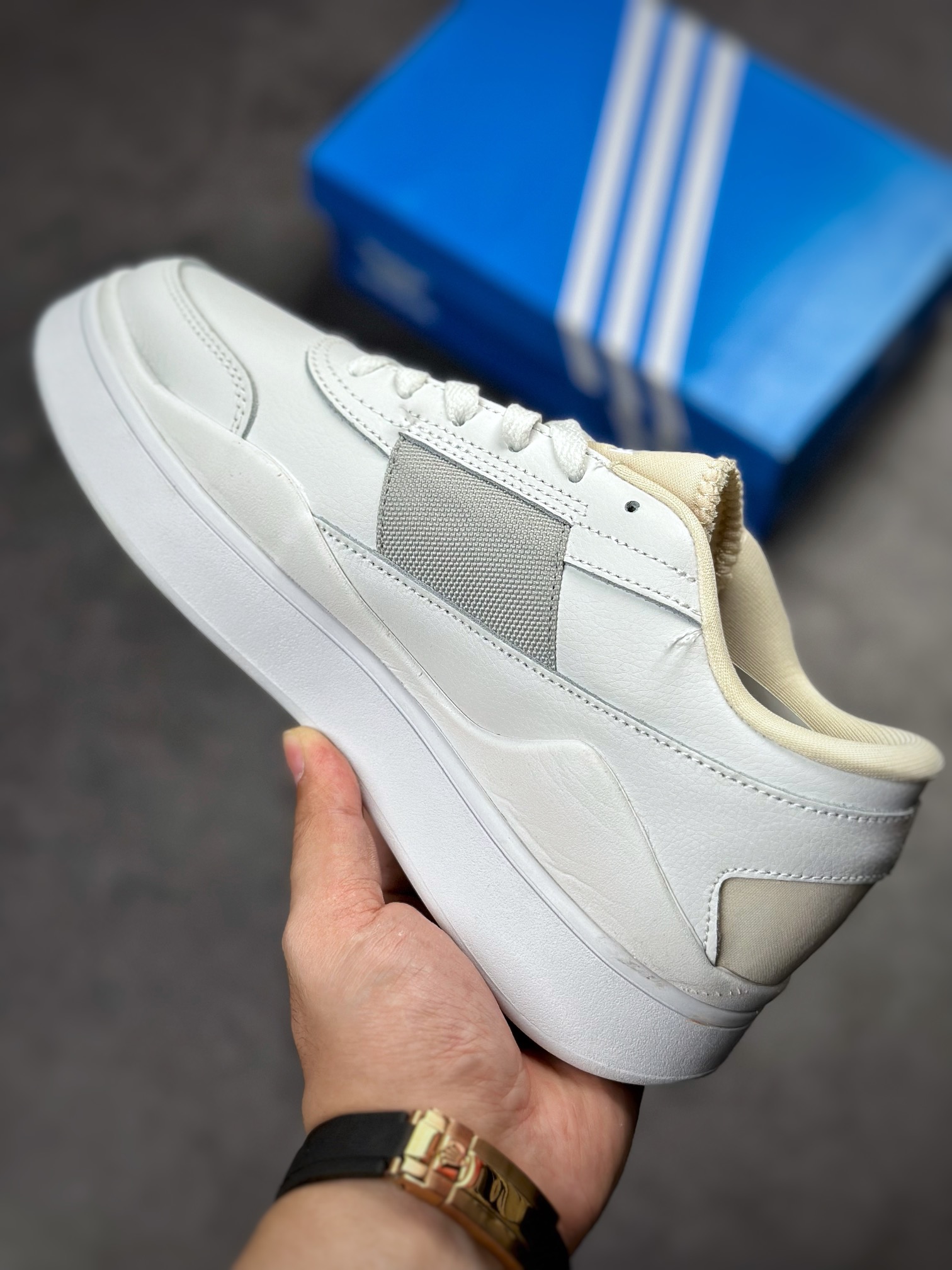 Adidas Tic HM Adi's new bread casual classic campus retro sneakers men's and women's trendy top layer leather casual shoes IG7352