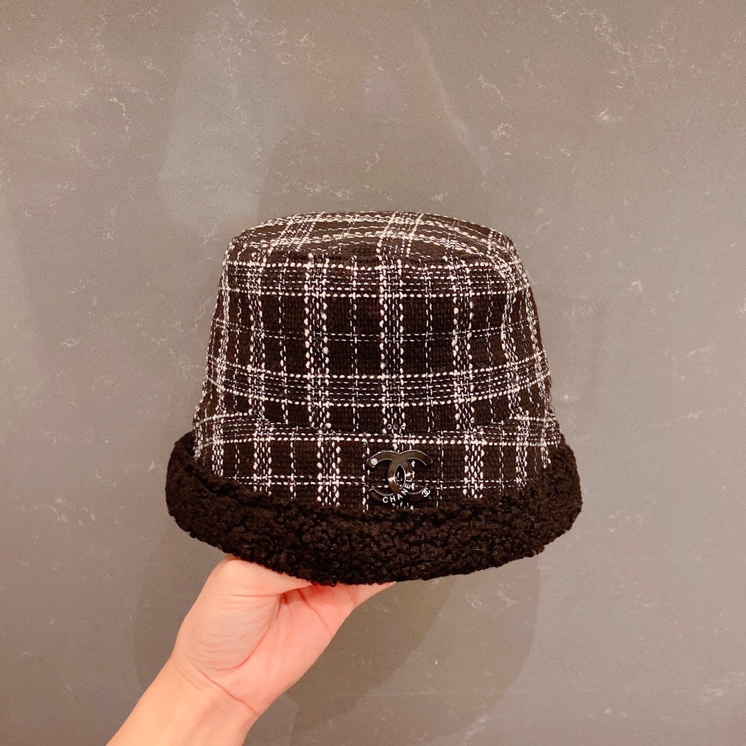Chanel香奈儿2022秋冬新款格子渔夫帽