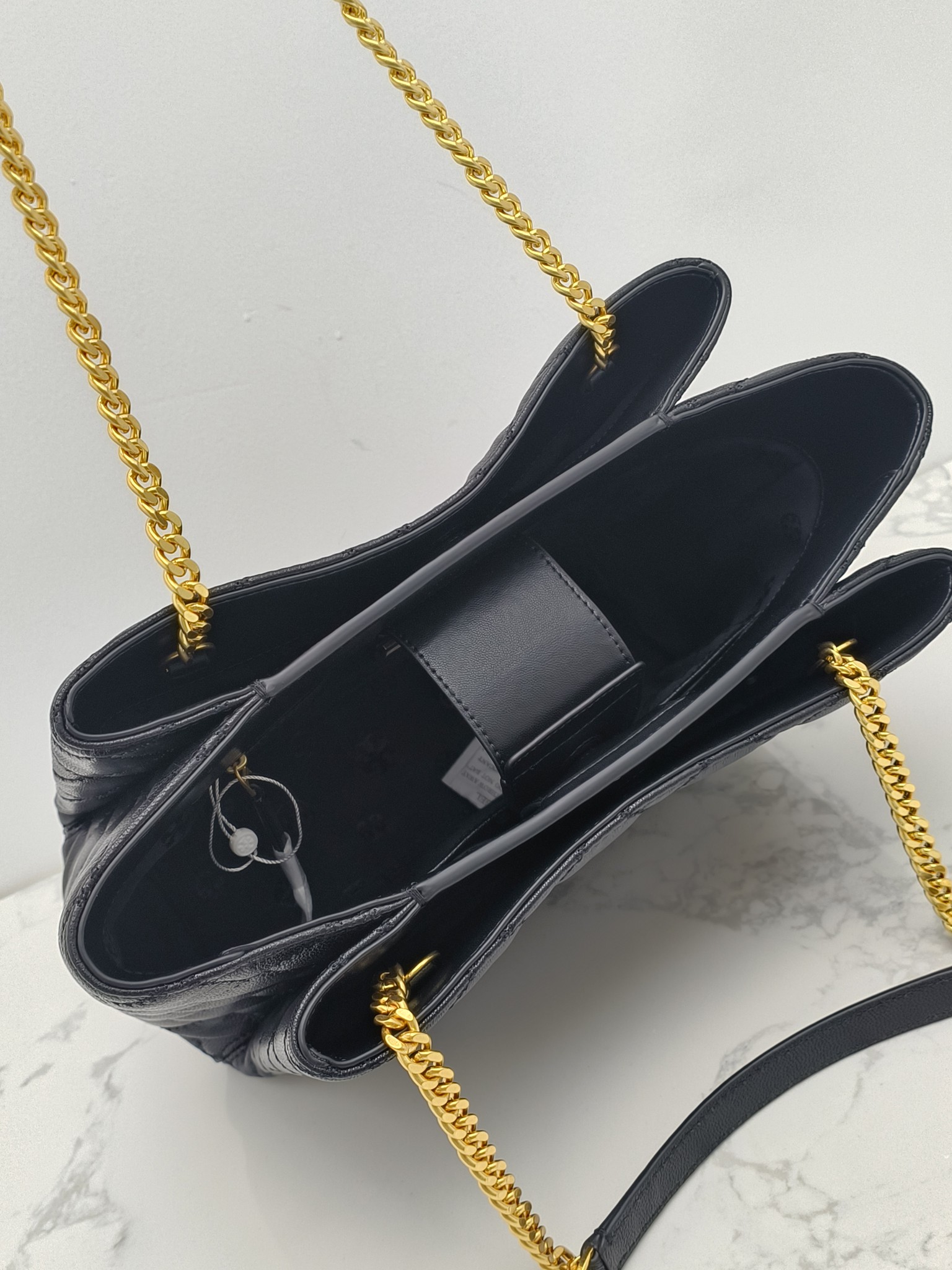 Tory Burch ～142312#最新款 手提包 单肩包 100%进口山羊皮 菱格车线工艺 袋口有磁扣