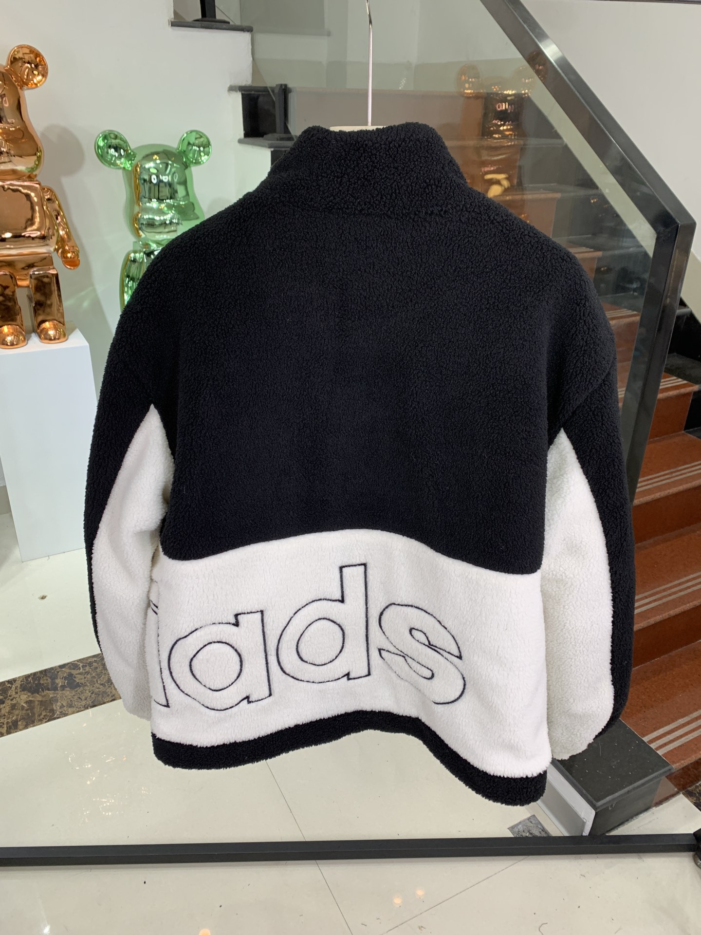 205 阿迪达斯Adidas 运动休闲加厚保暖情侣羊羔绒棉服