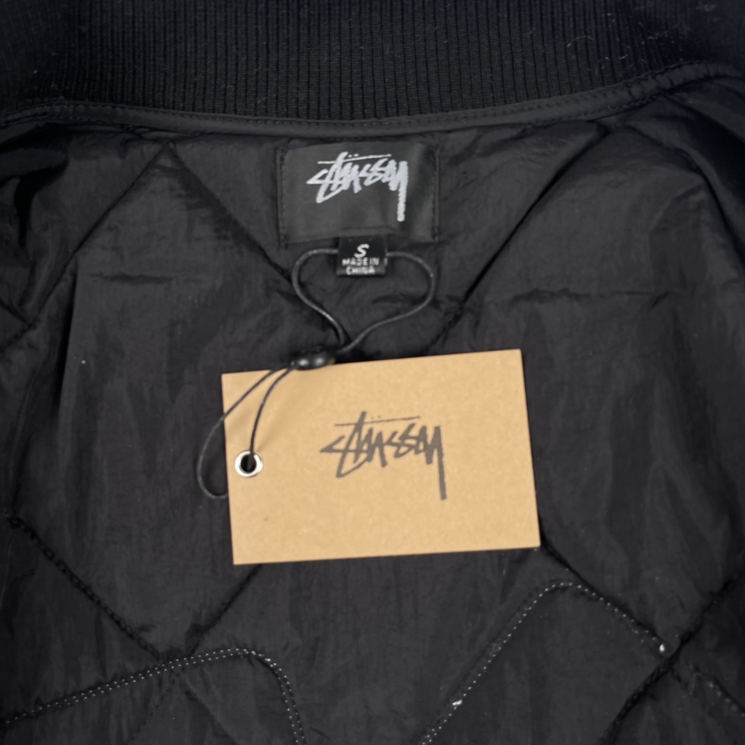 280 STUSSY/斯图西 22FW 骰子贴布刺绣绗棉棒球服夹克外套