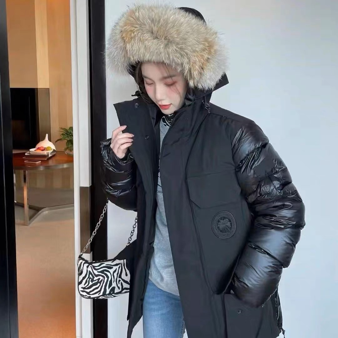 Guangzhou high-end Canada Goose Expedition parka, 2023 new style. Black and dark gray in sizes XS-XL. White in XS, S, M.-Big cat