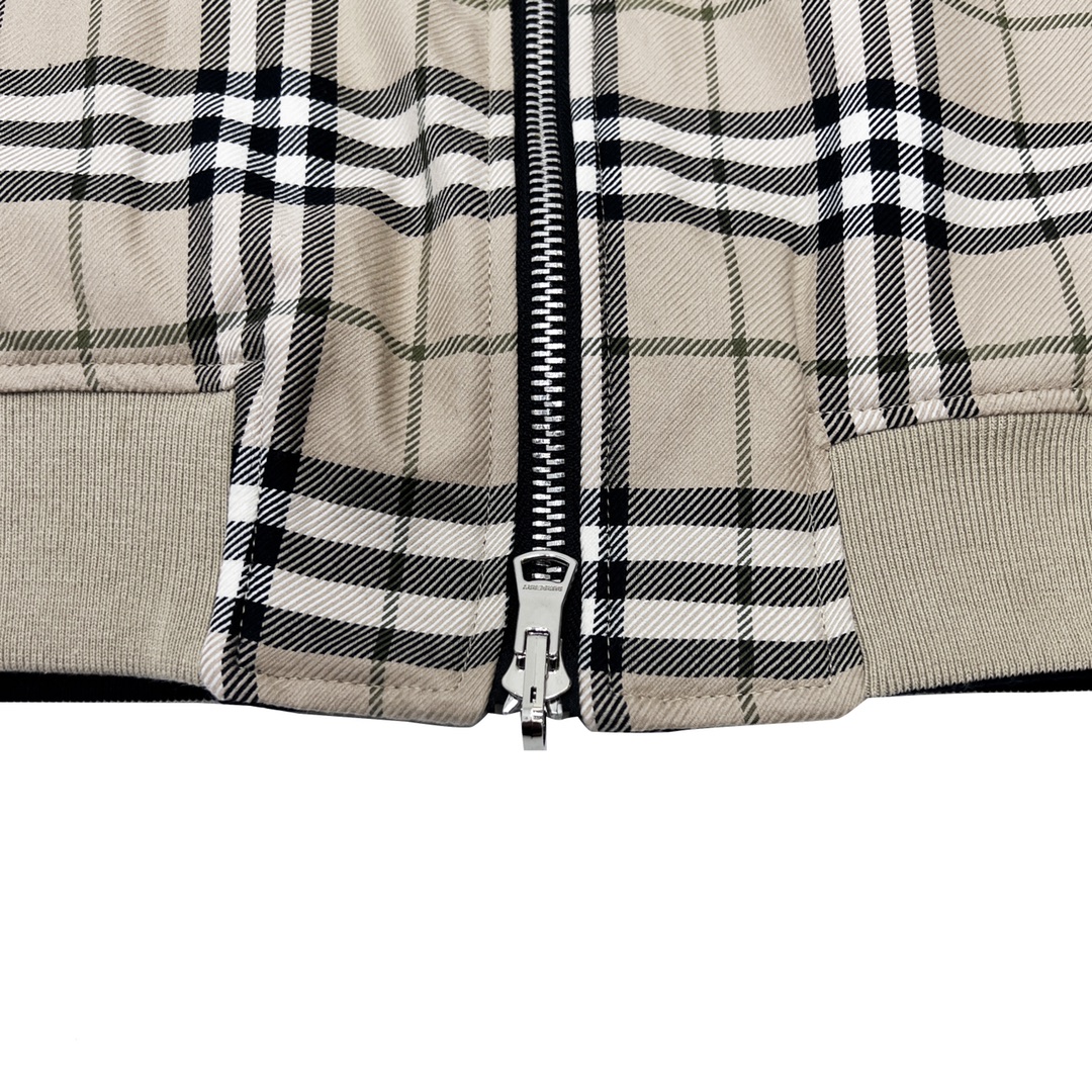 Burberry/巴宝莉 22FW 限量版经典格型双面穿棉服外套